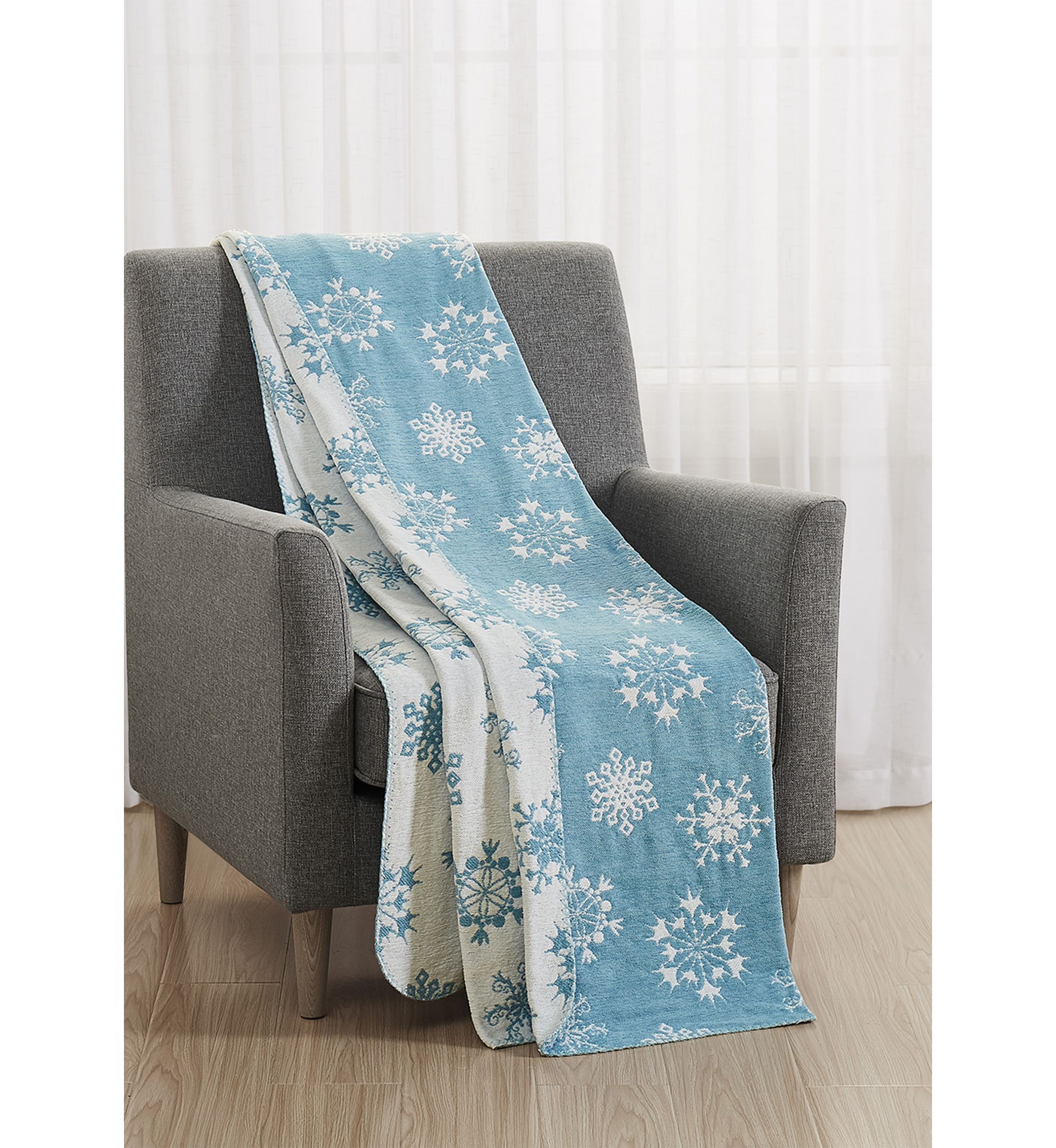 Snowflake Cotton Chenille Throw Blanket