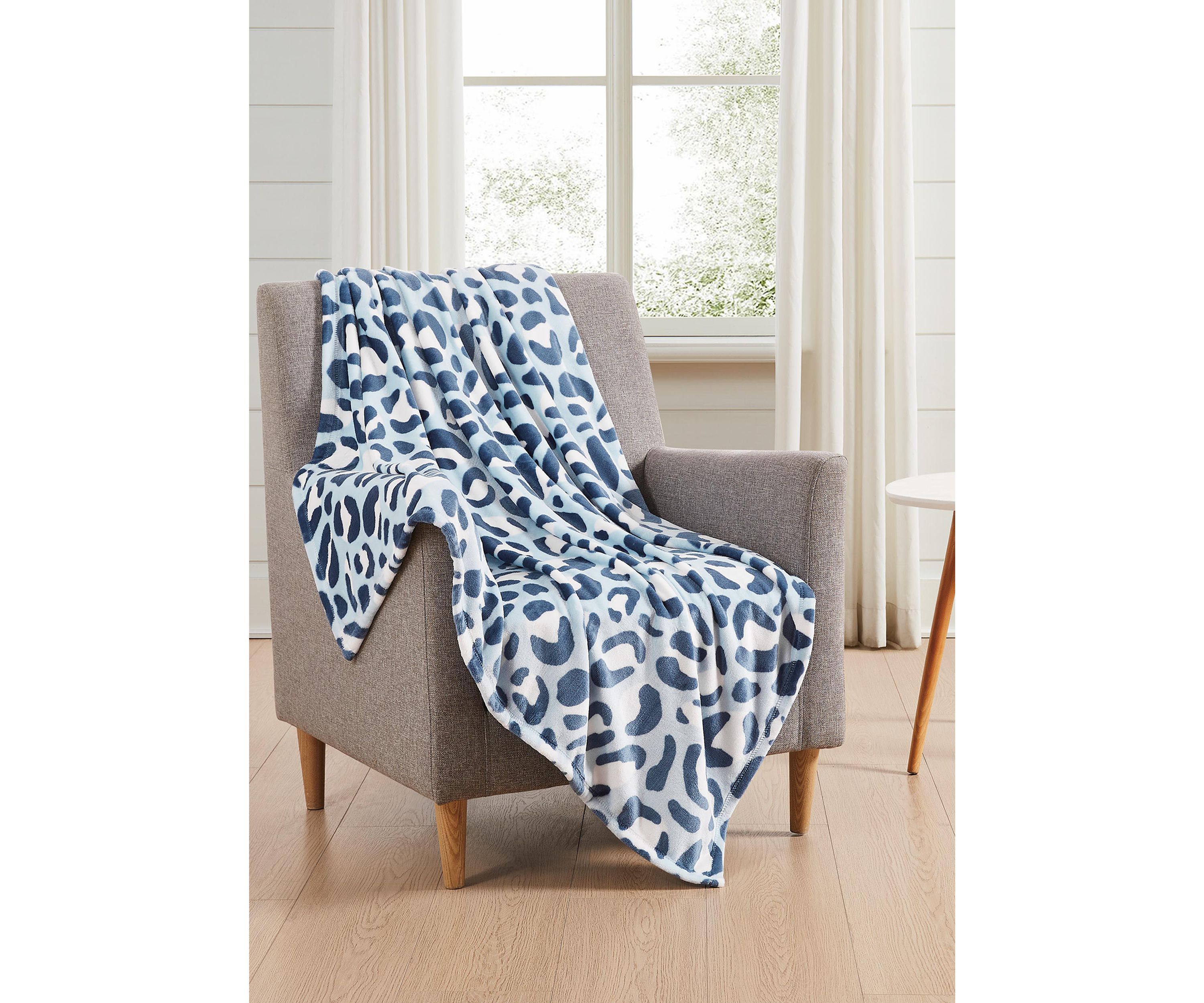 Blue Animal Printed Plush Throw Blanket