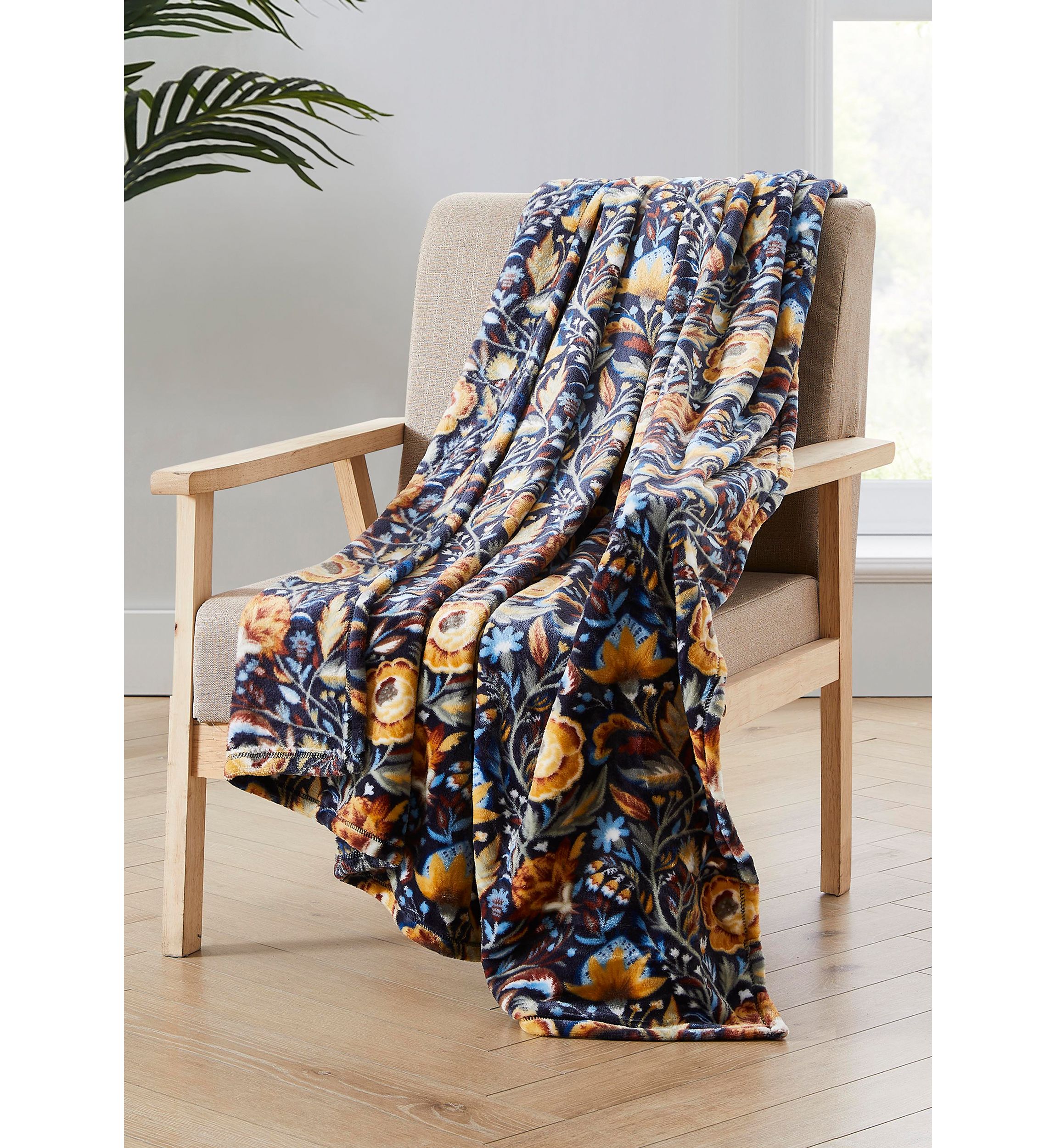 Blue Floral Printed Plush Throw Blanket