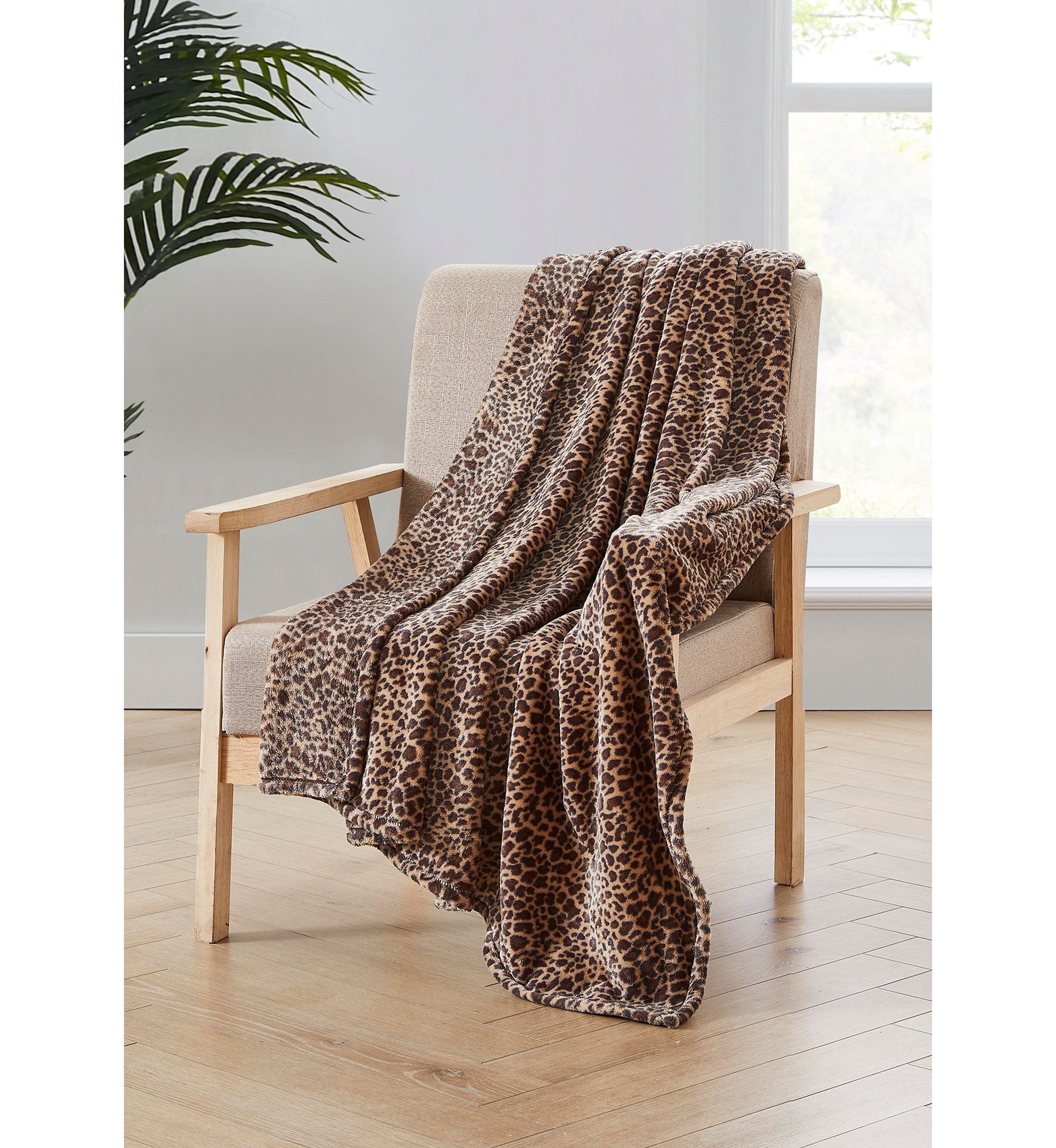 Cheetah Plush Throw Blanket