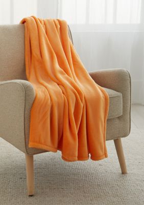 Modern. Southern. Home.™ Solid Plush Throw Blanket | belk