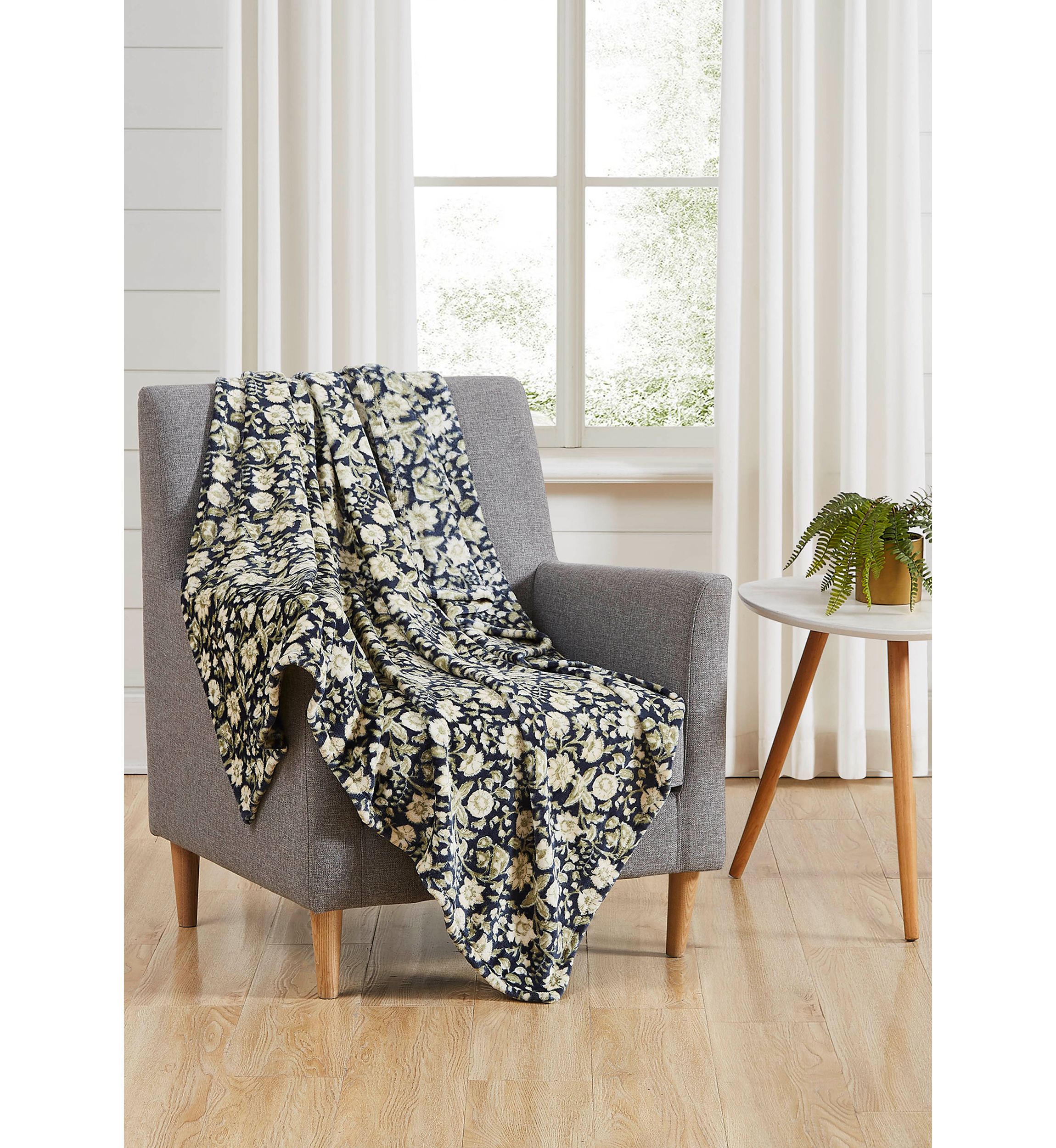 Floral Print Plush Throw Blanket