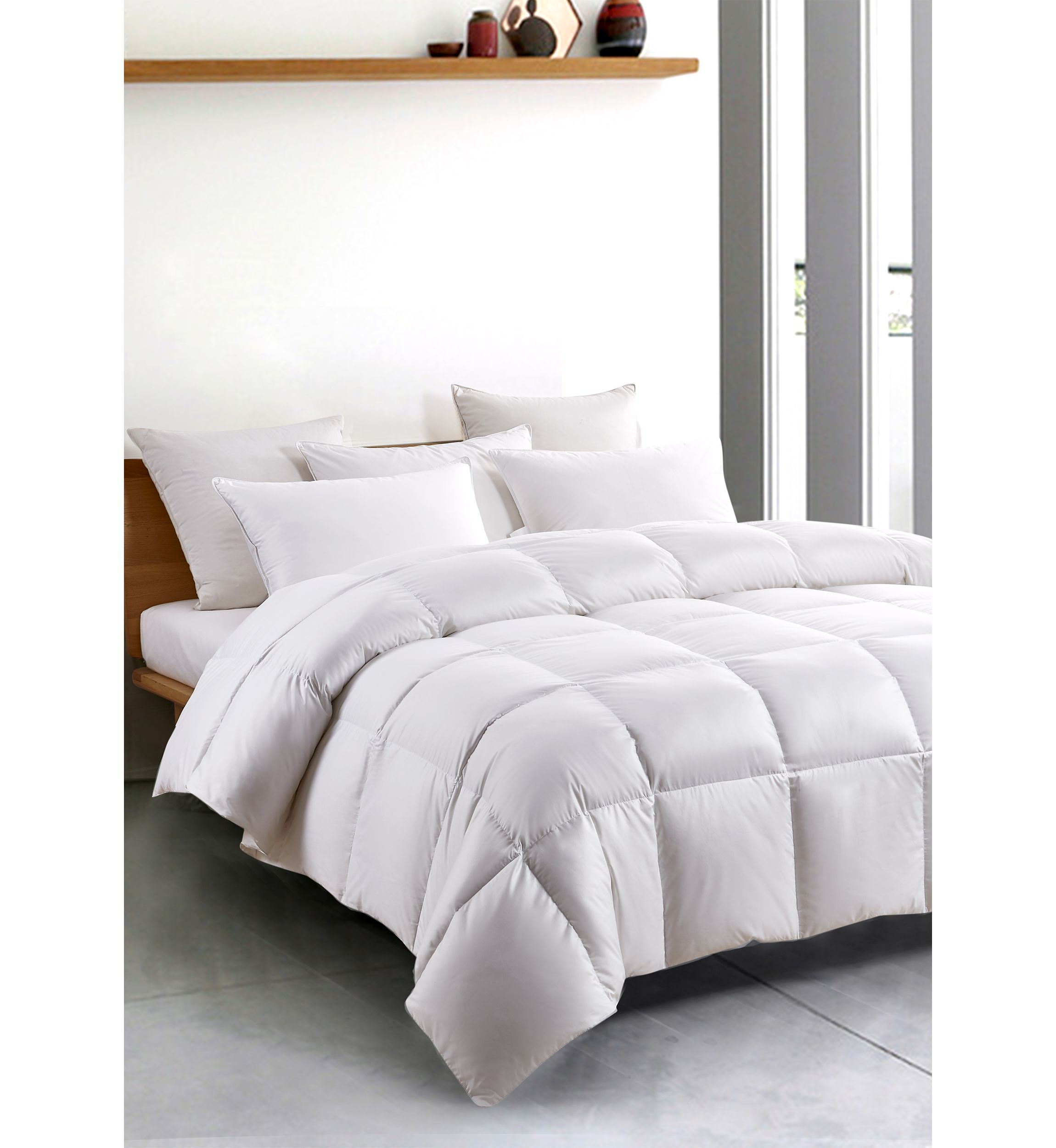 Light Warmth White Down Fiber Comforter