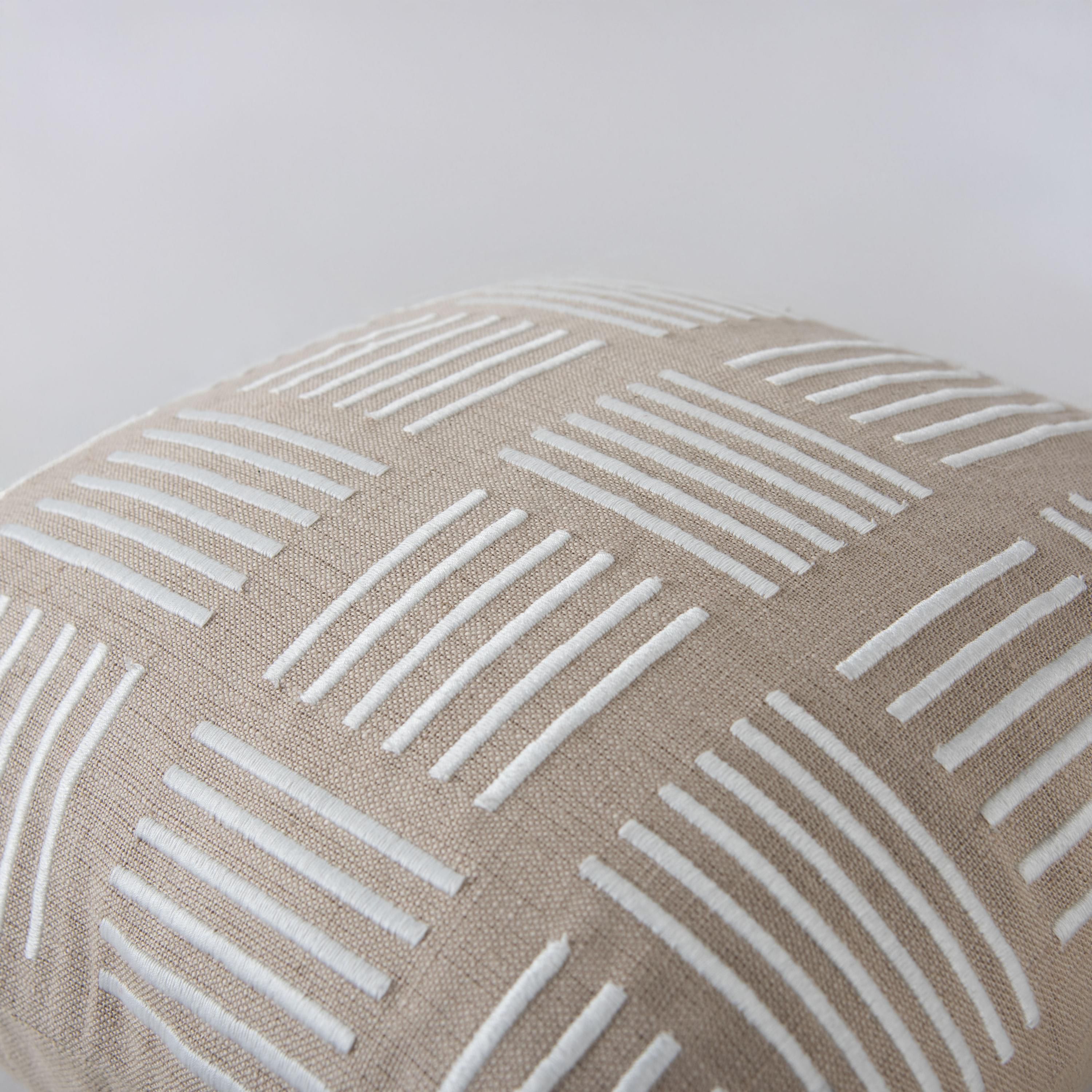Geometric Natural/Ivory 20" X 20" Poly Filled Pillow