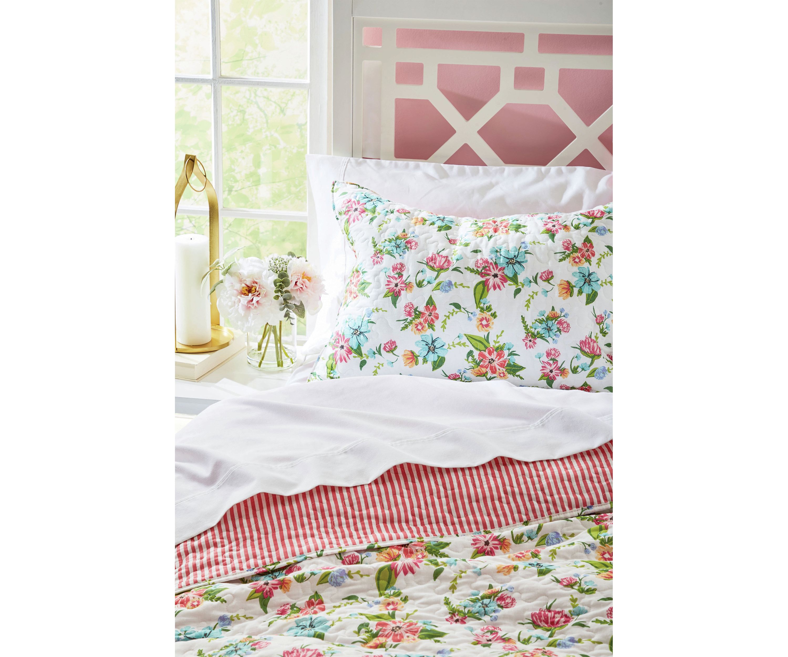 Pink Garden Quilt Set