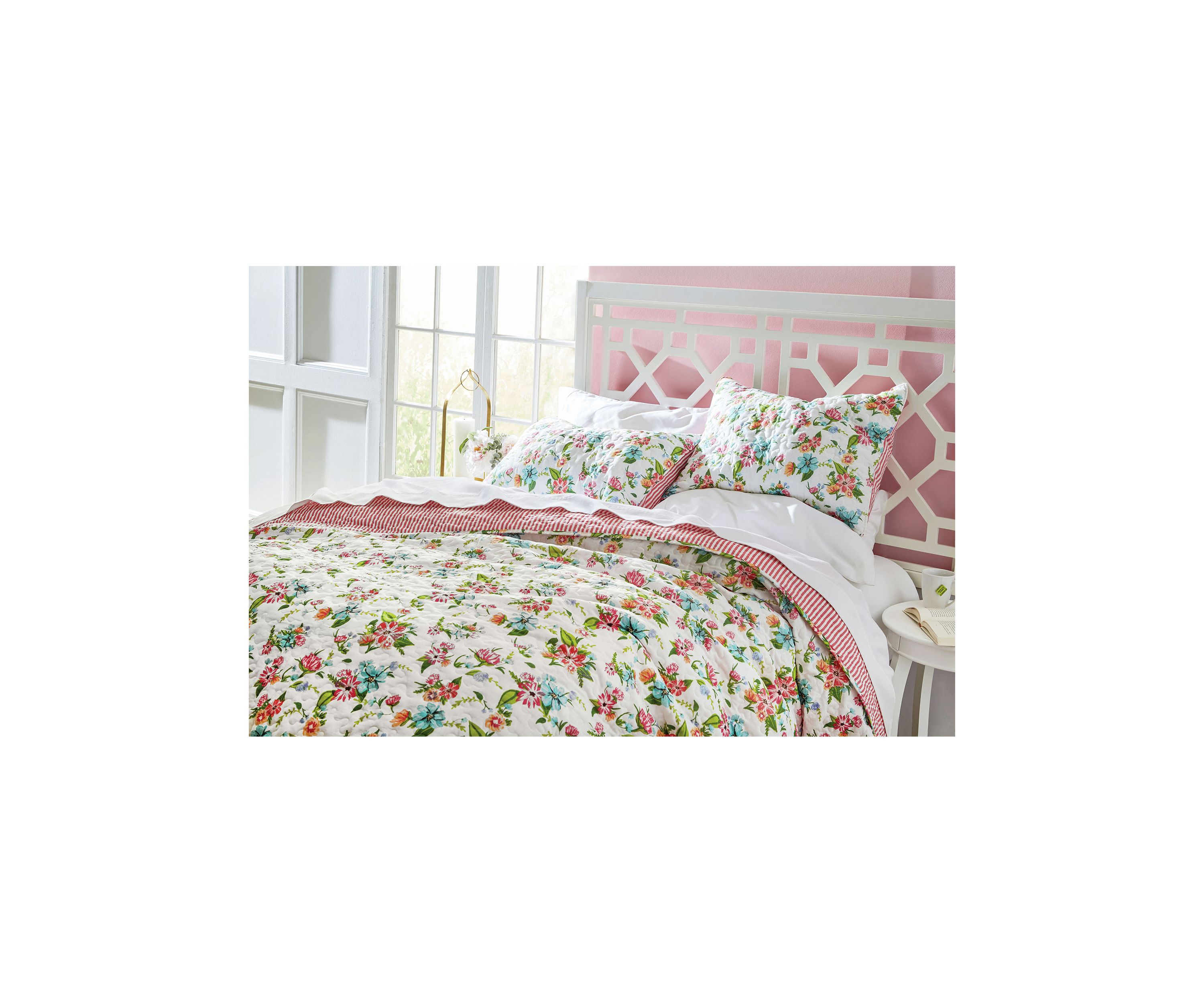 Pink Garden Quilt Set