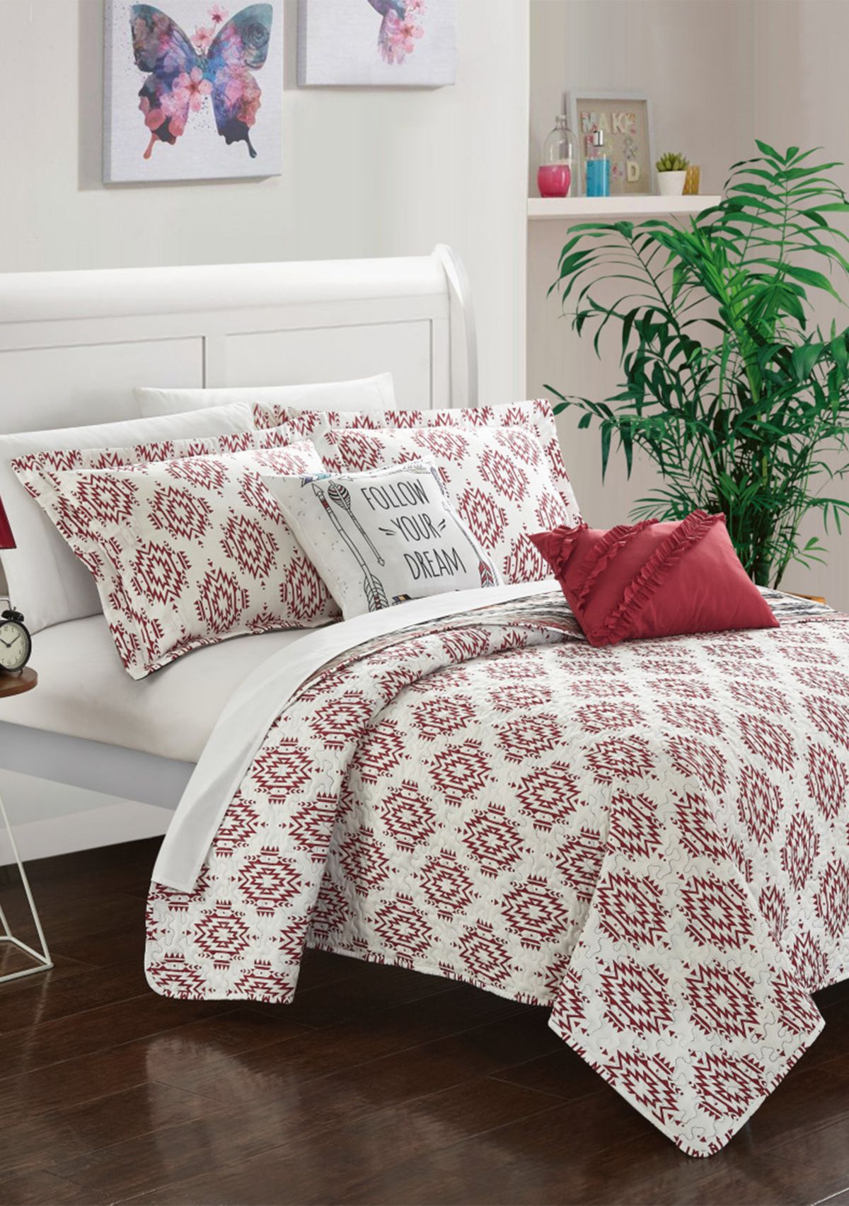 Jaden Quilt Set