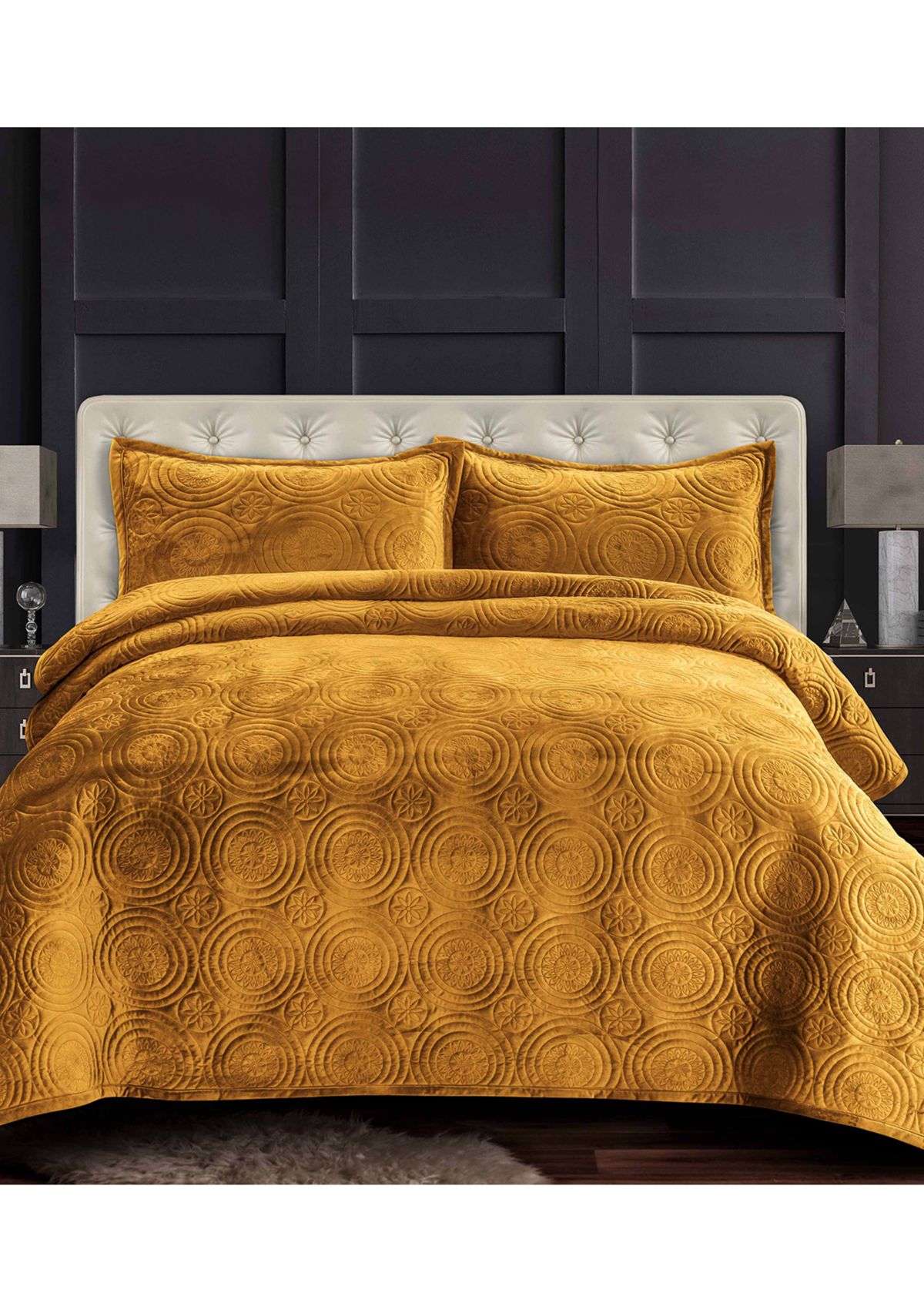 Capri Medallion Velvet Oversized Solid Quilt Set