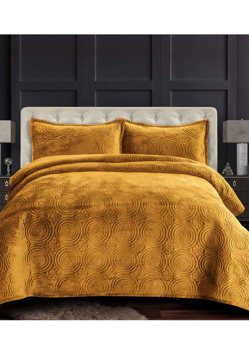 Capri Medallion Velvet Oversized Solid Quilt Set