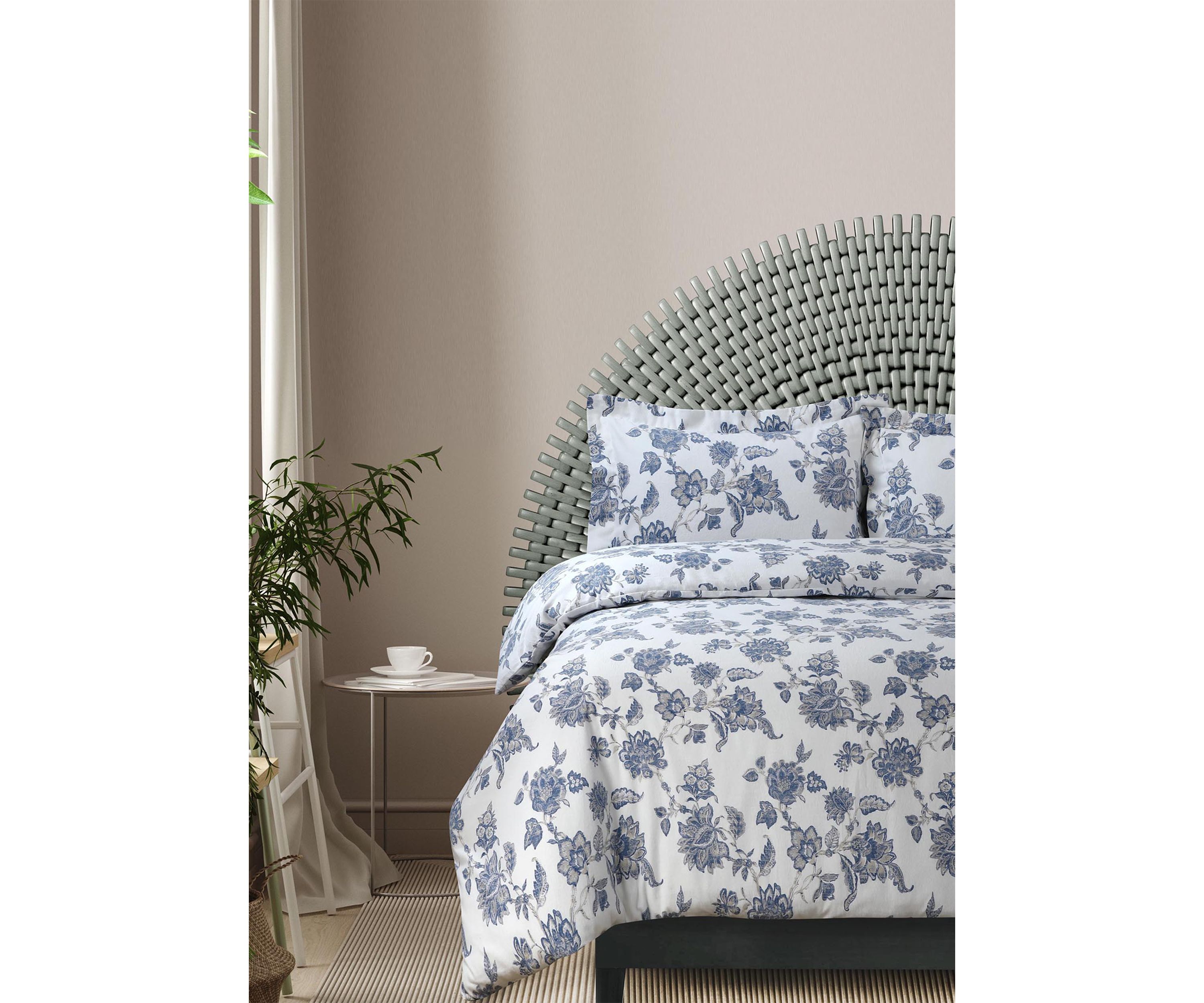 Ayana Floral 170 GSM Flannel Oversized Duvet Set
