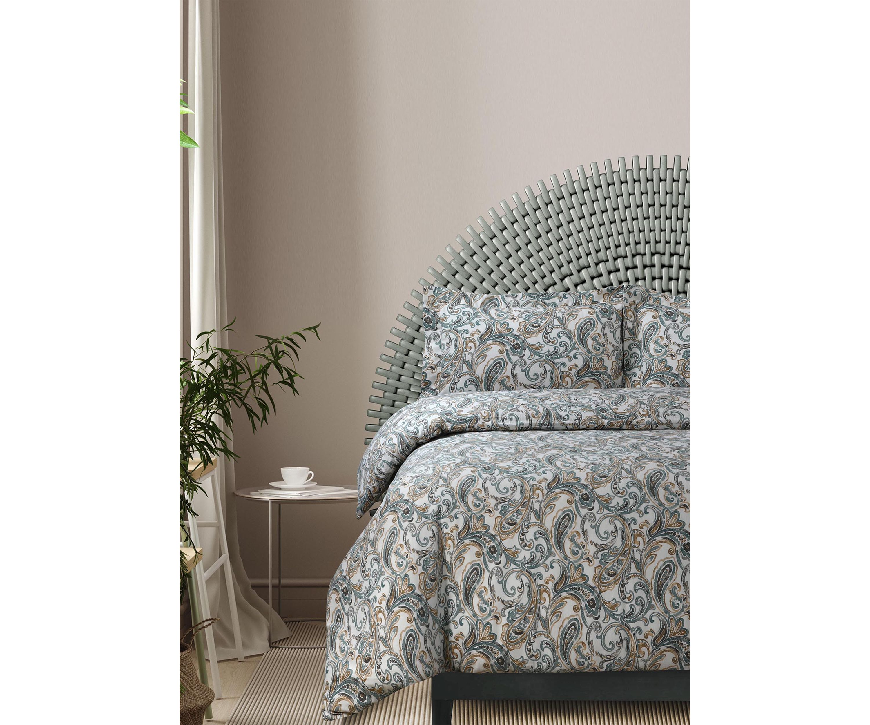 Camilla Paisley 170 GSM Flannel Oversized Duvet Set