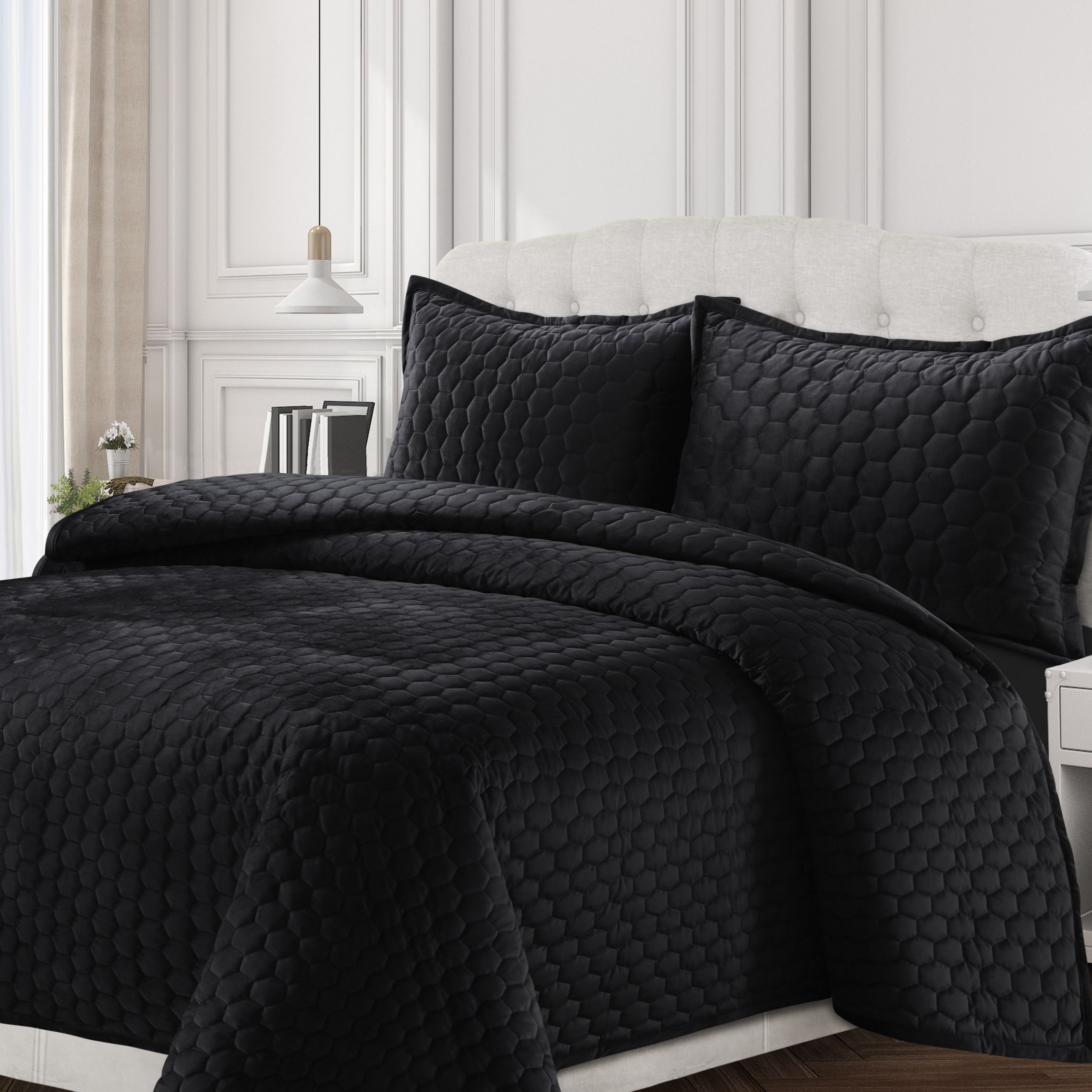 Lugano Velvet Oversized Quilt Set