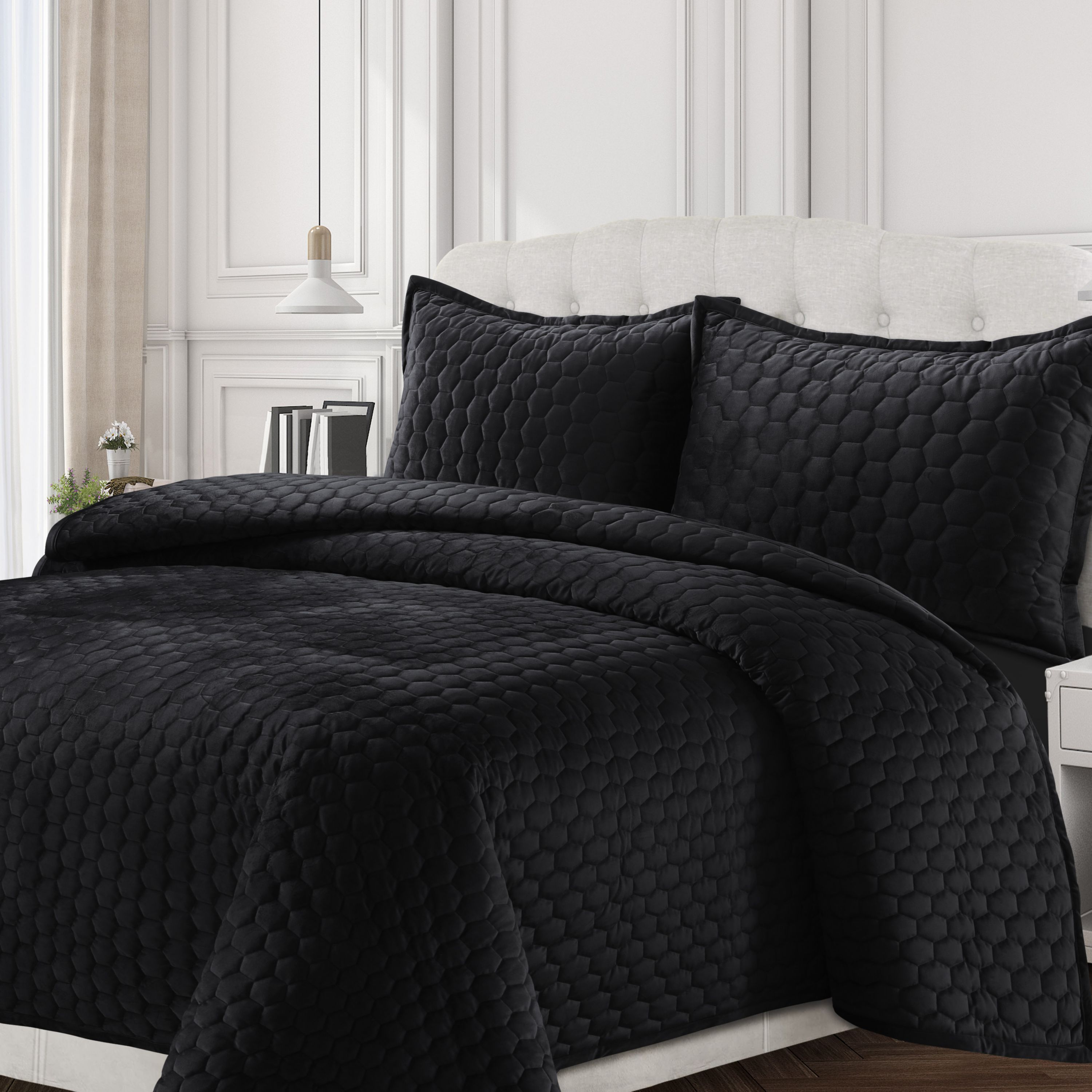 Lugano Velvet Oversized Quilt Set