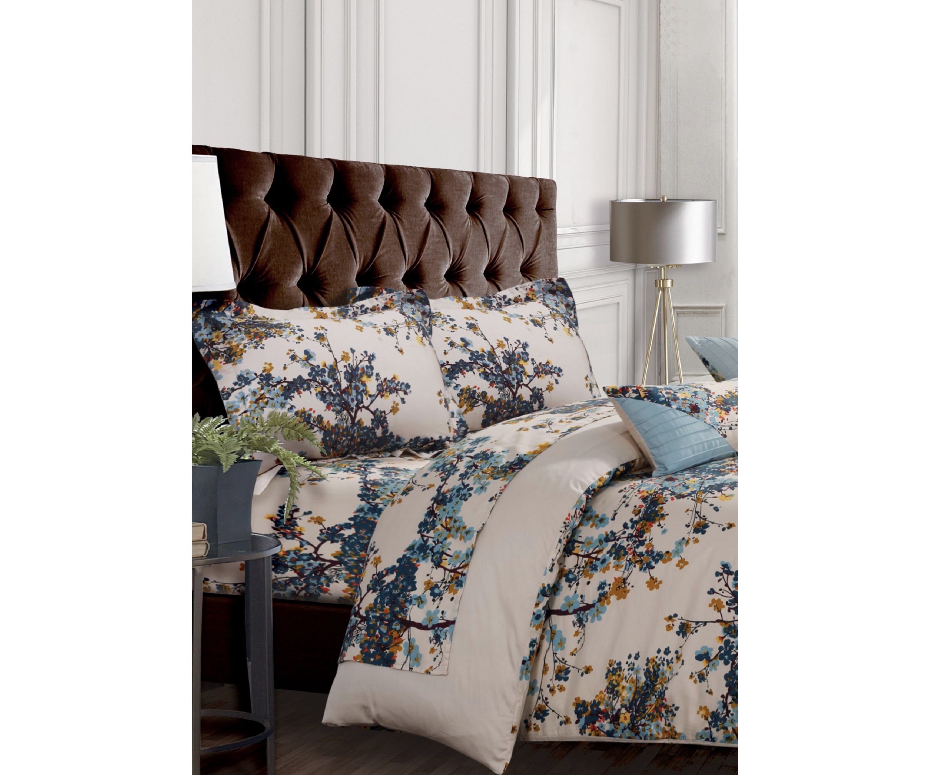 Casablanca 300 Thread Count Cotton Oversized Duvet Set