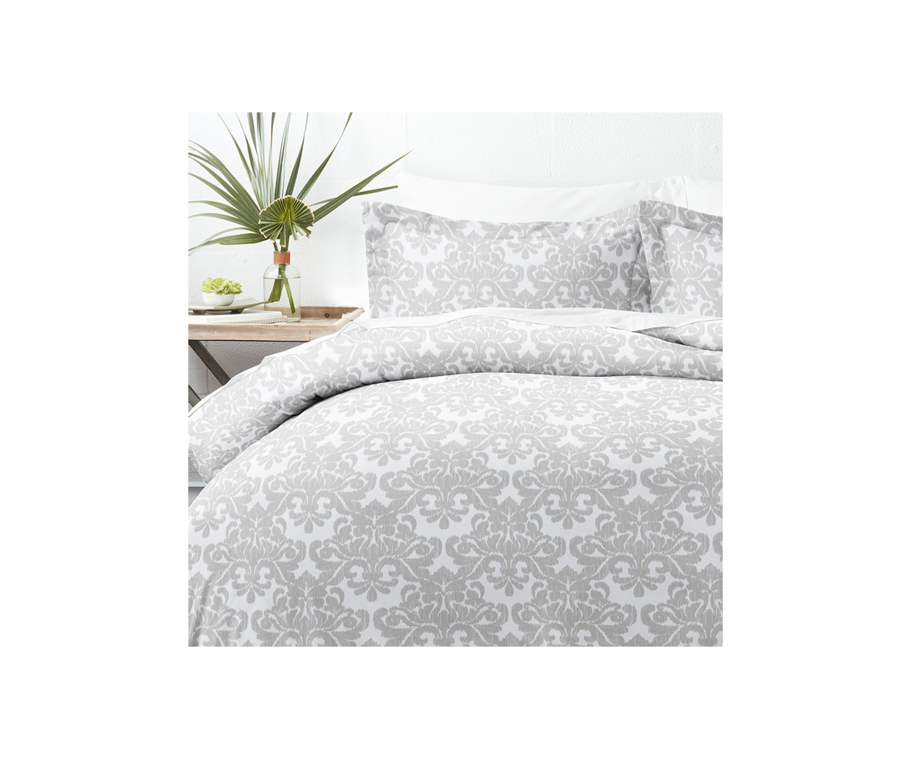 Premium Ultra Soft Soft Damask Pattern 3 Piece  Duvet Cover Set