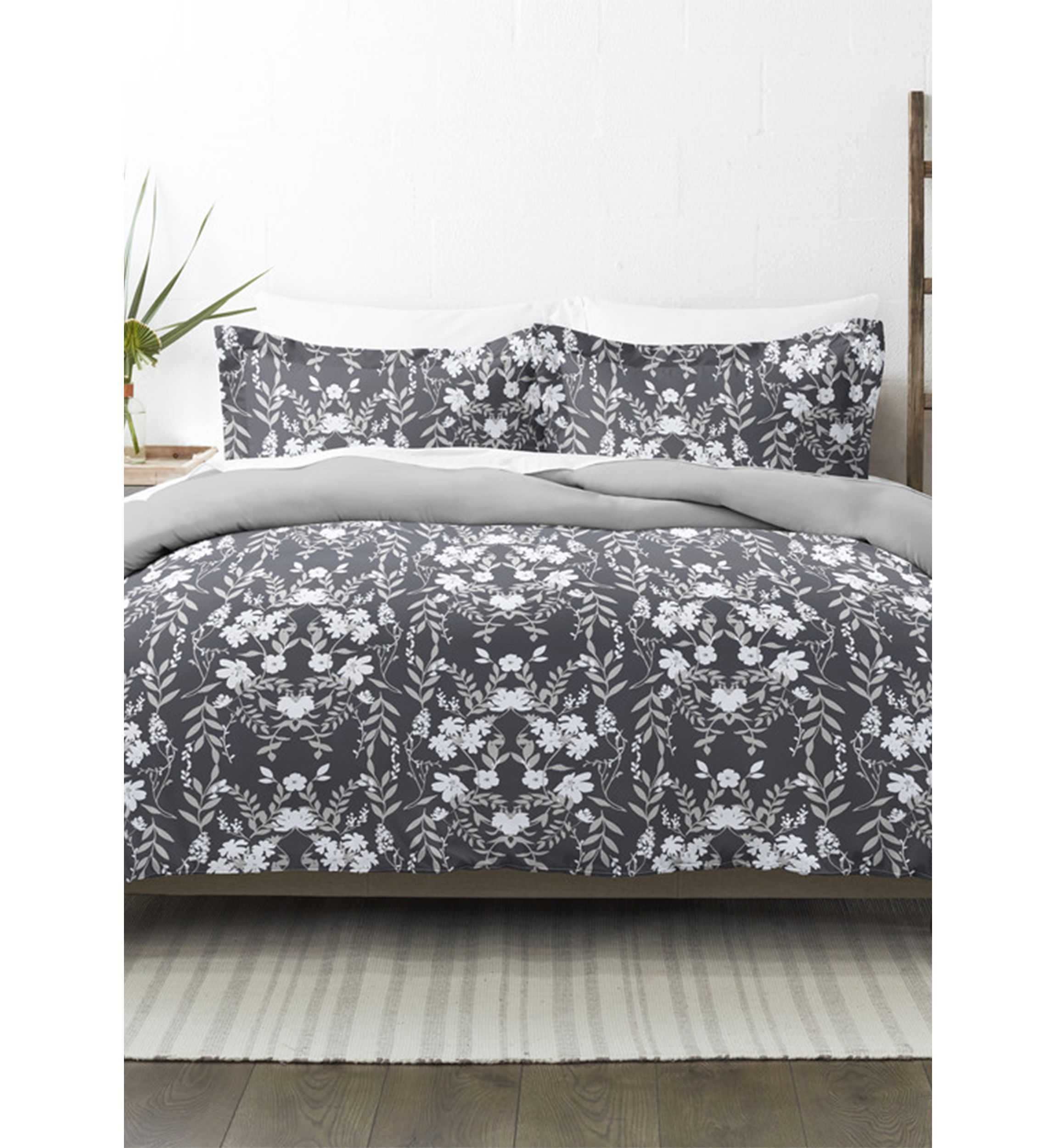 Premium Ultra Soft Secret Garden Pattern 3 Piece Reversible Duvet Cover Set