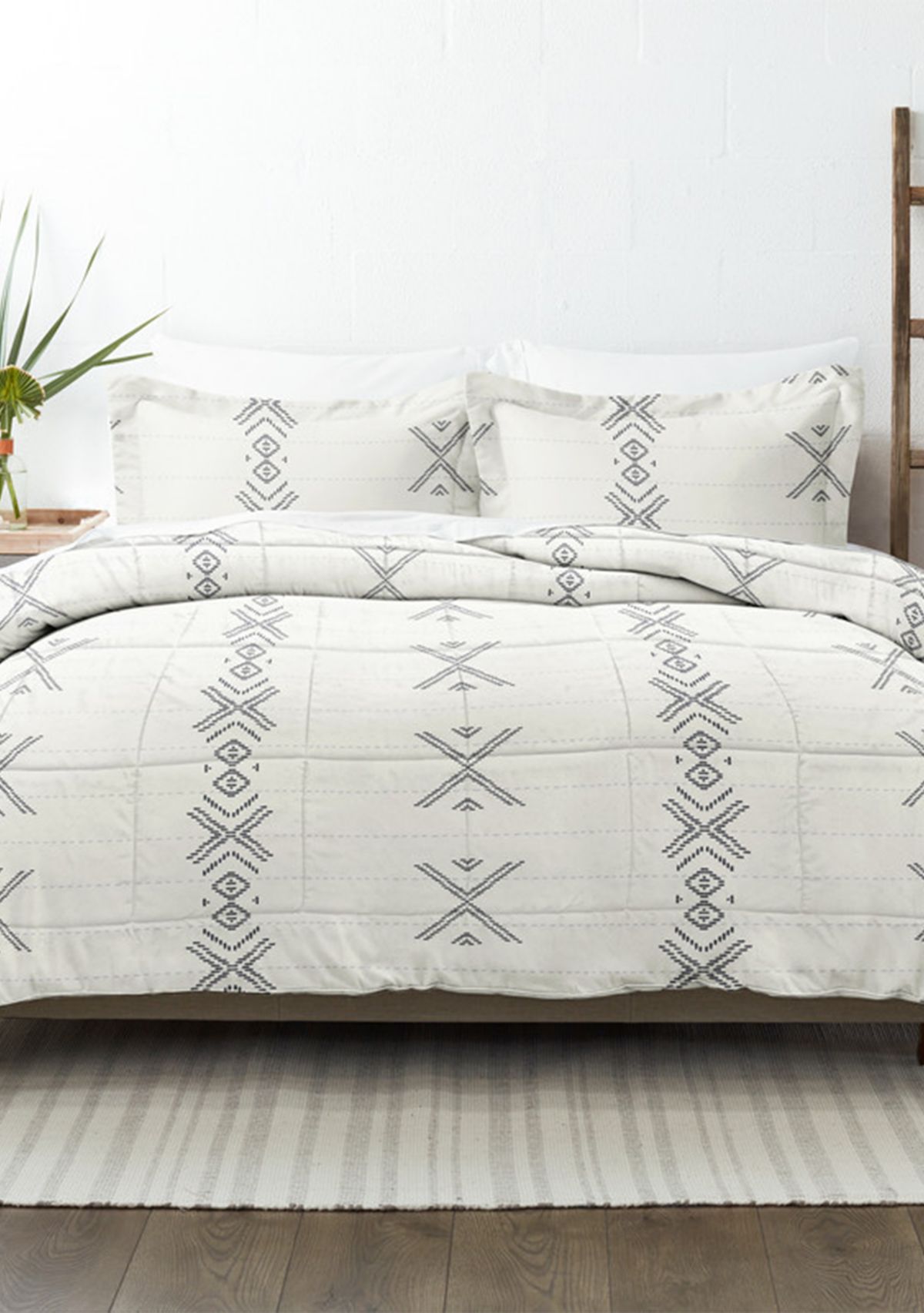 Premium Down Alternative Urban Stitch Patterned Comforter Set