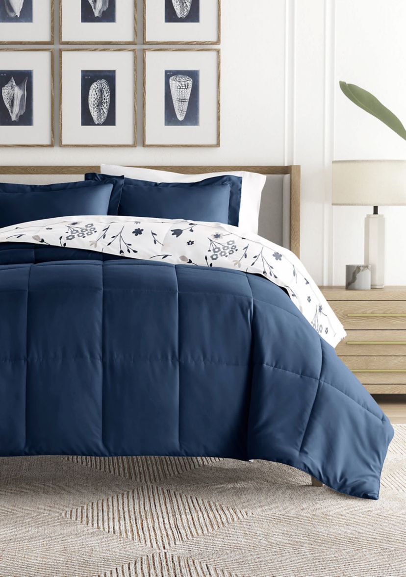 Reversible  Patterned  Forget Me Not Ultra Soft Microfiber Down-Alternative Comforter Set