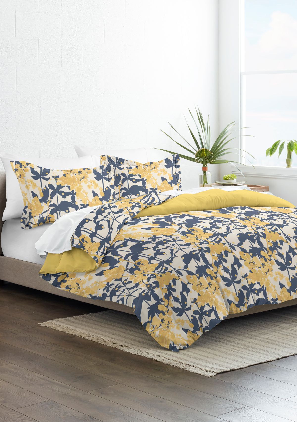 Premium Ultra Soft Boho Flower 3-Piece Reversible Duvet Cover Set
