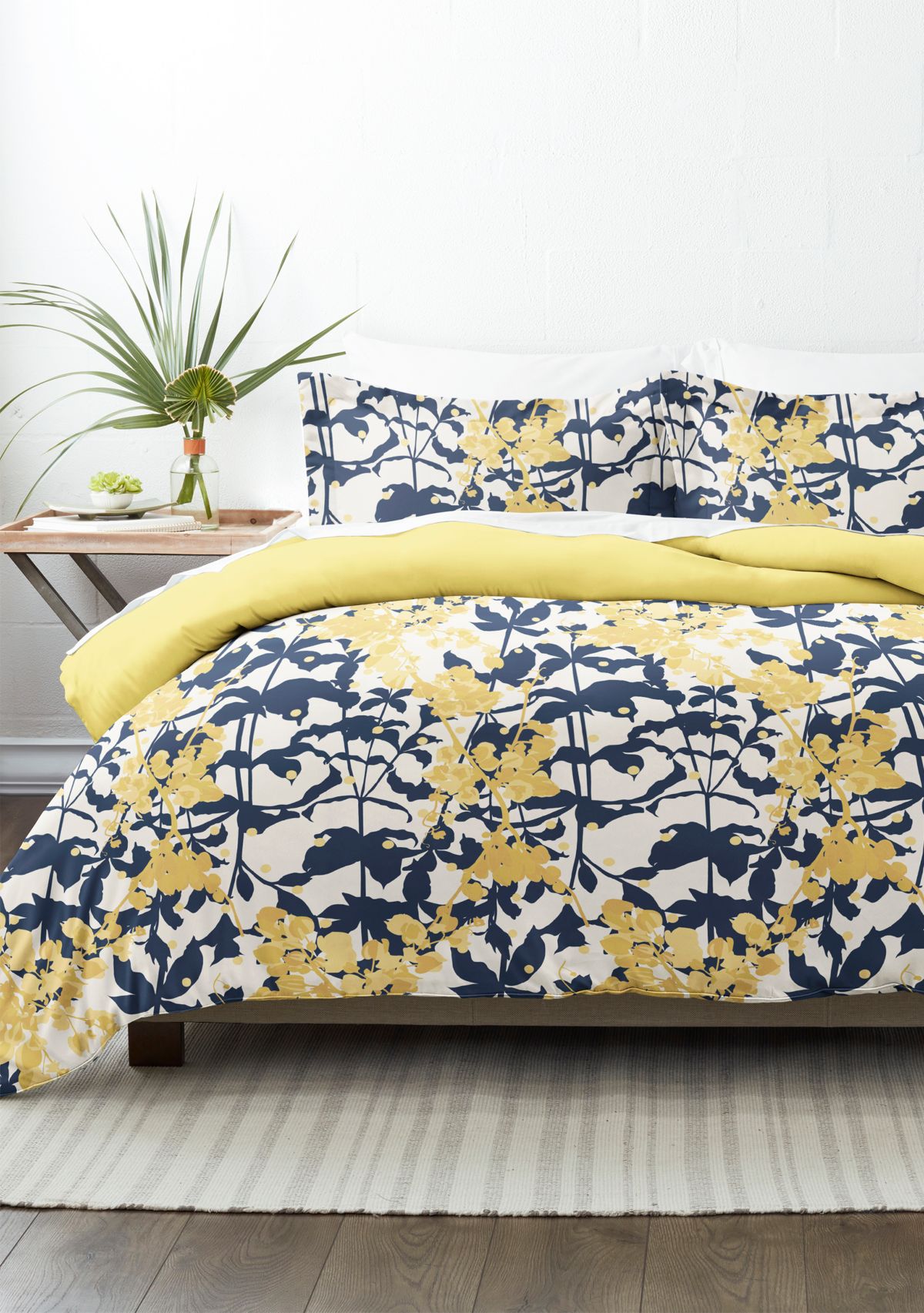 Premium Ultra Soft Boho Flower 3-Piece Reversible Duvet Cover Set