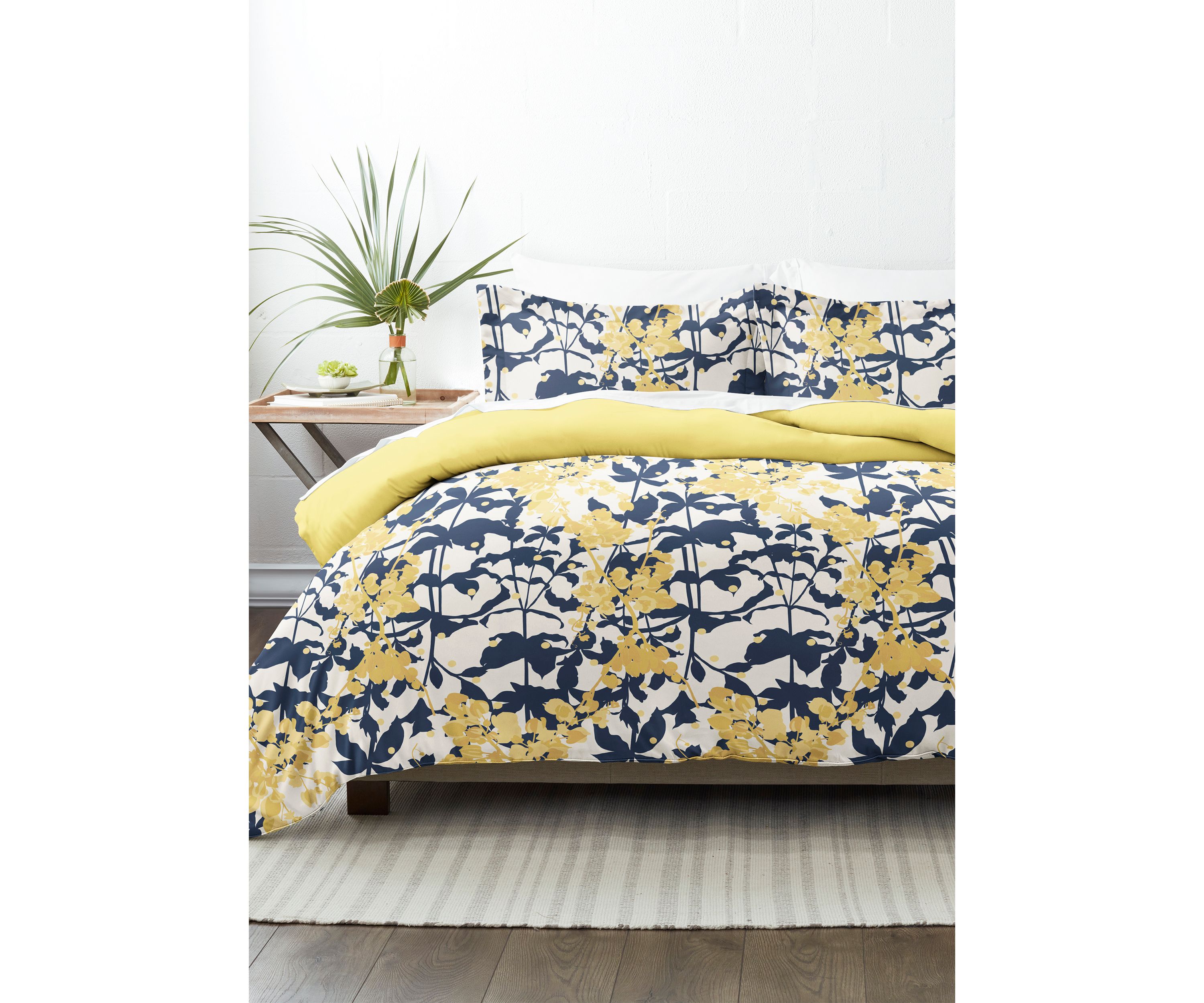 Premium Ultra Soft Boho Flower 3-Piece Reversible Duvet Cover Set
