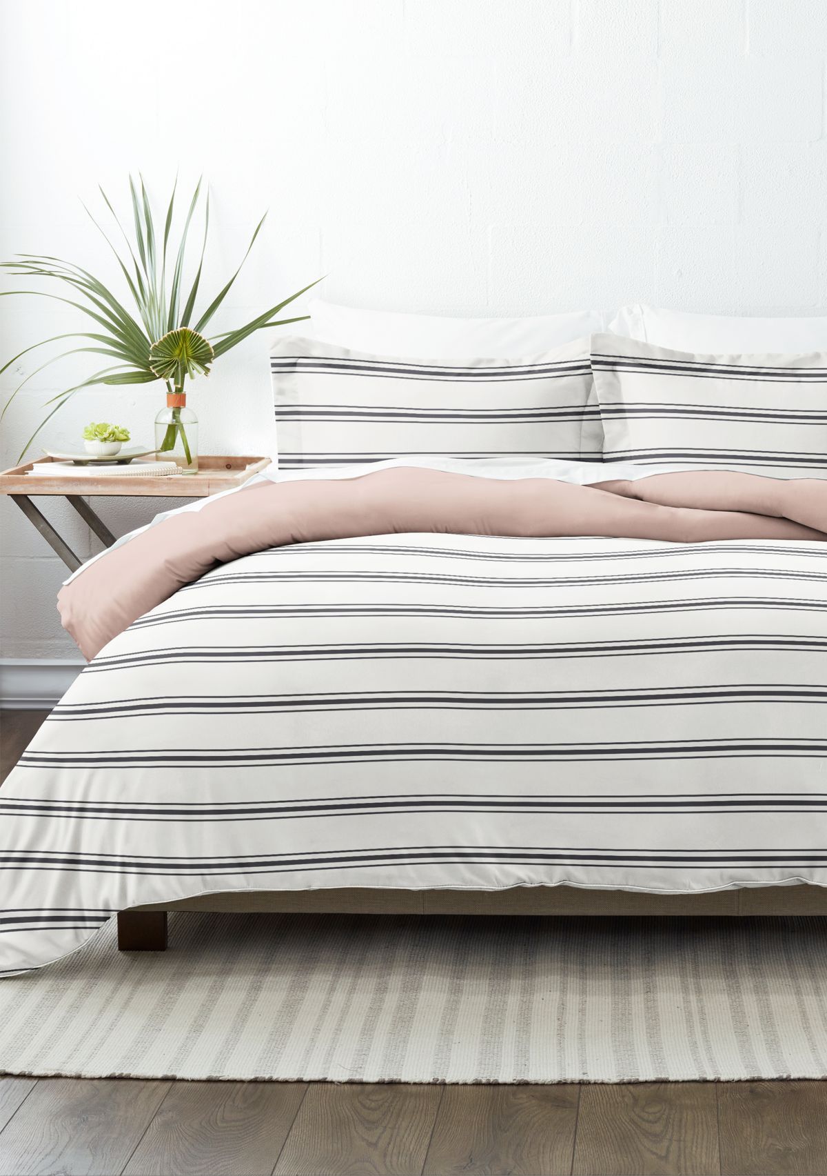 Premium Ultra Soft Desert Stripe 3-Piece Reversible Duvet Cover Set
