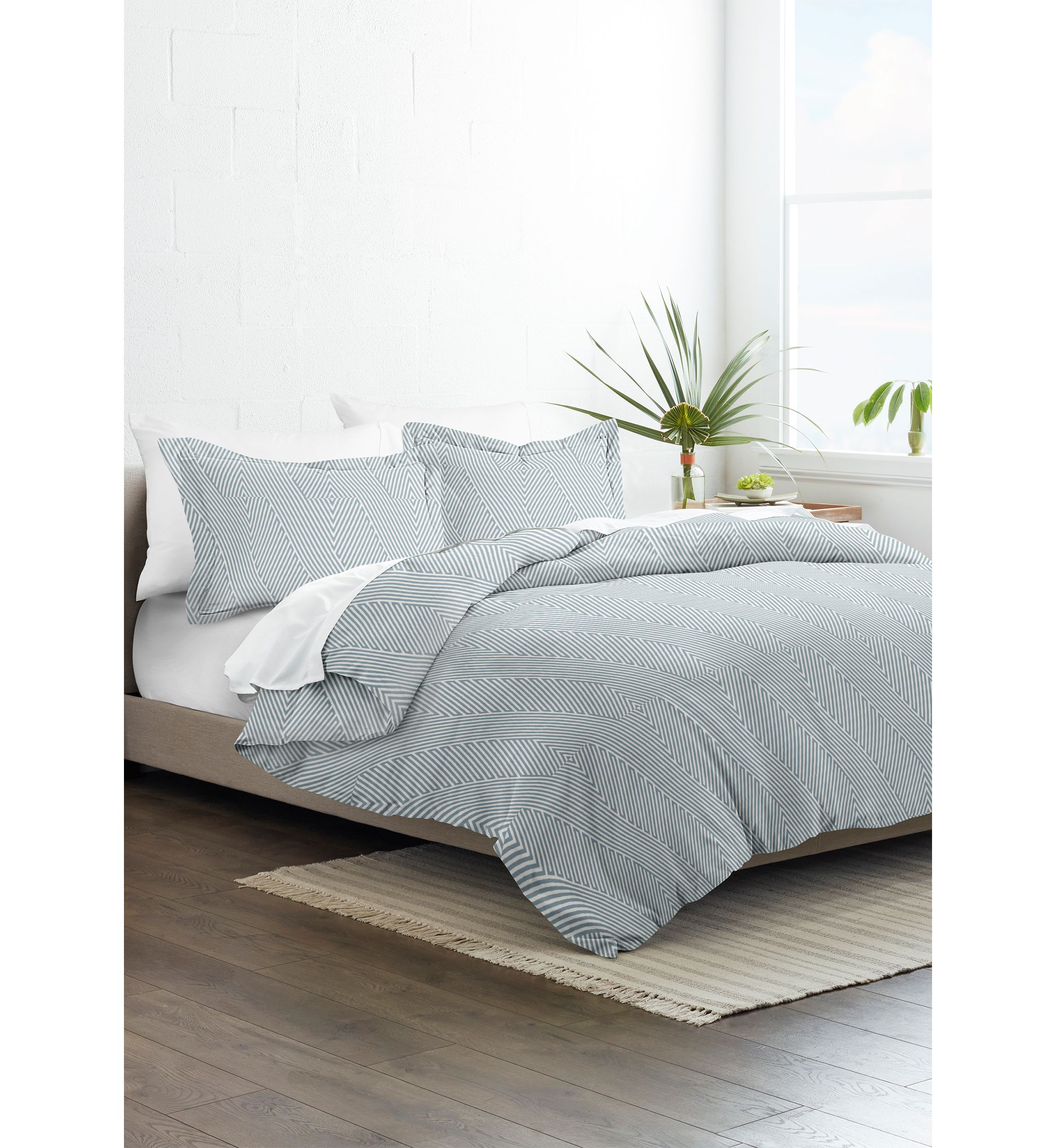 Premium Ultra Soft Modern Diagonal 3-Piece Duvet Cover Set