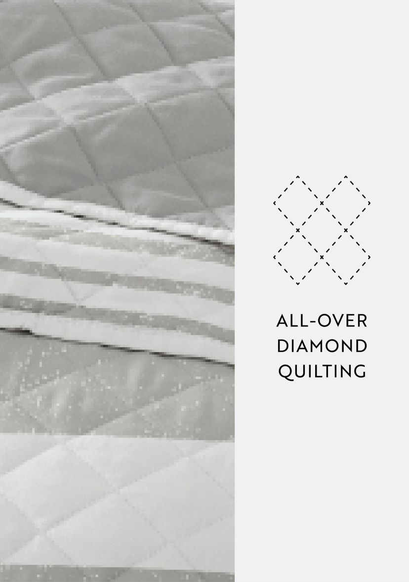 Ultra Soft Microfiber Reversible Summer Stripes All Season Quilt  Set with Shams