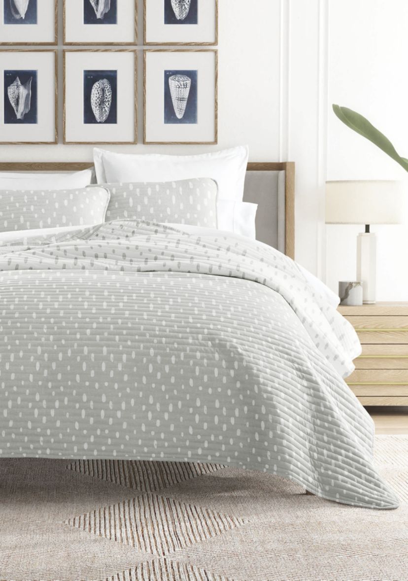 Ultra Soft Microfiber Reversible Painted Dots All Season Quilt Set with Shams
