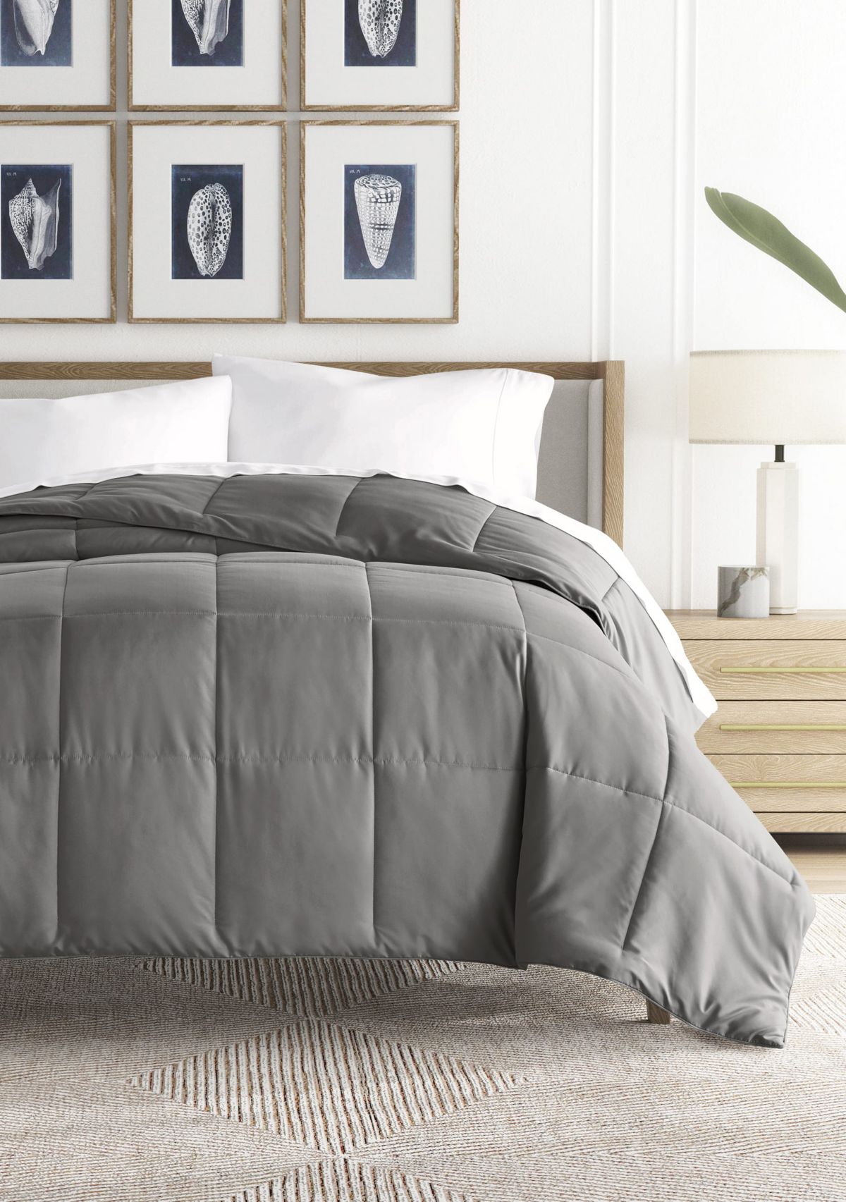 Ultra Soft Microfiber All Season Down-Alternative Solid Comforter