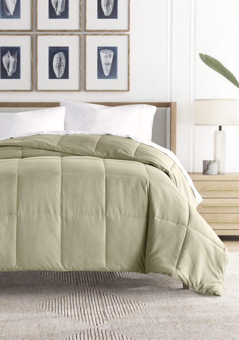 Ultra Soft Microfiber All Season Down-Alternative Solid Comforter