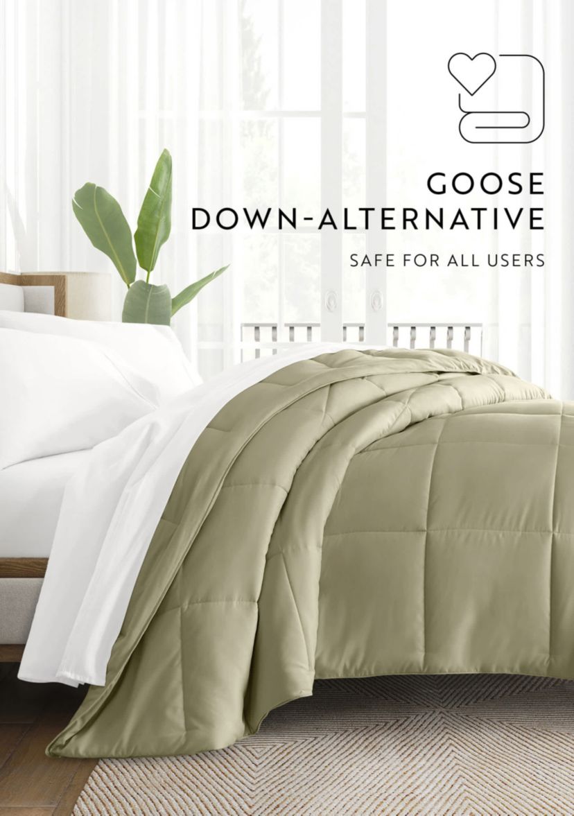 Ultra Soft Microfiber All Season Down-Alternative Solid Comforter