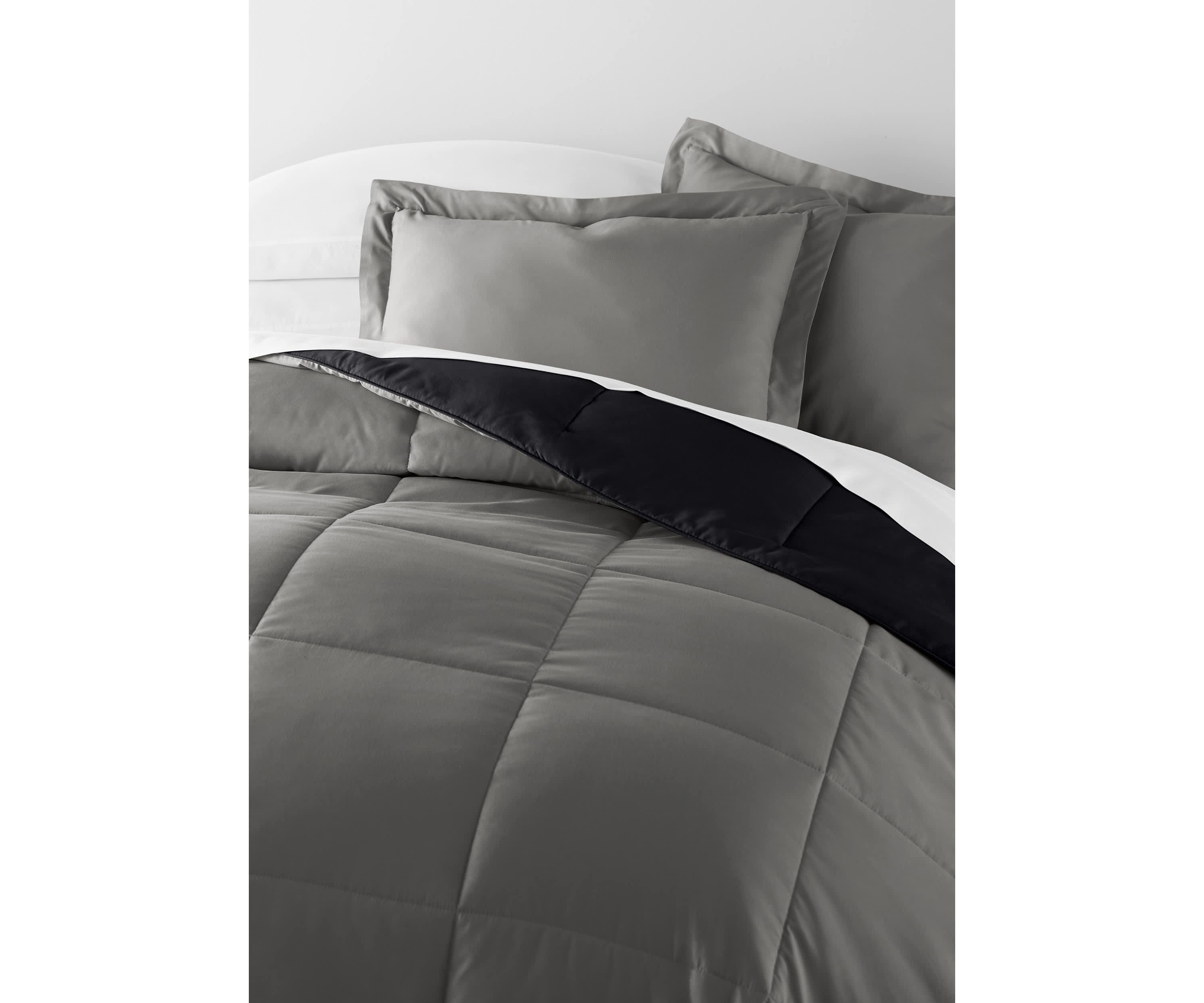 Reversible Ultra Soft Microfiber All Season Down-Alternative Comforter Set