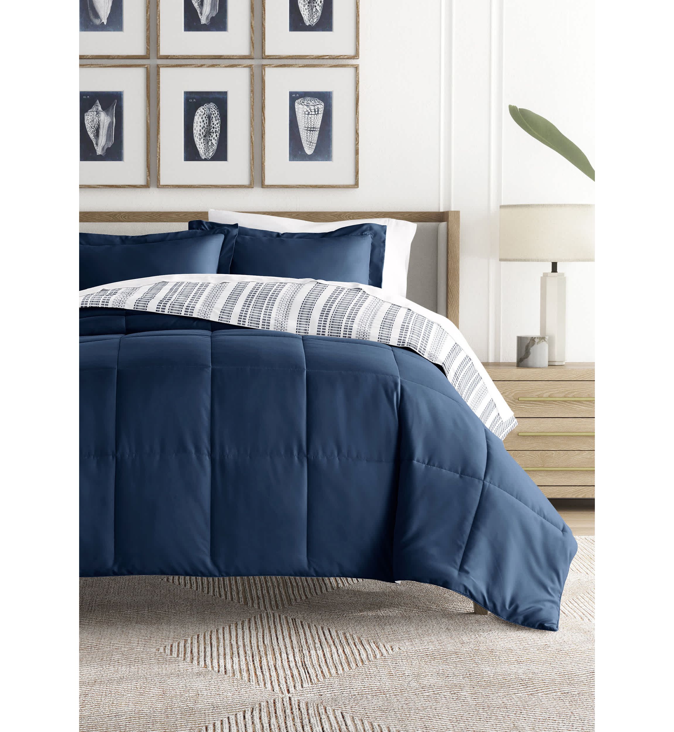 Reversible Farmhouse Dreams Patterned Ultra Soft Microfiber Down-Alternative Comforter Set