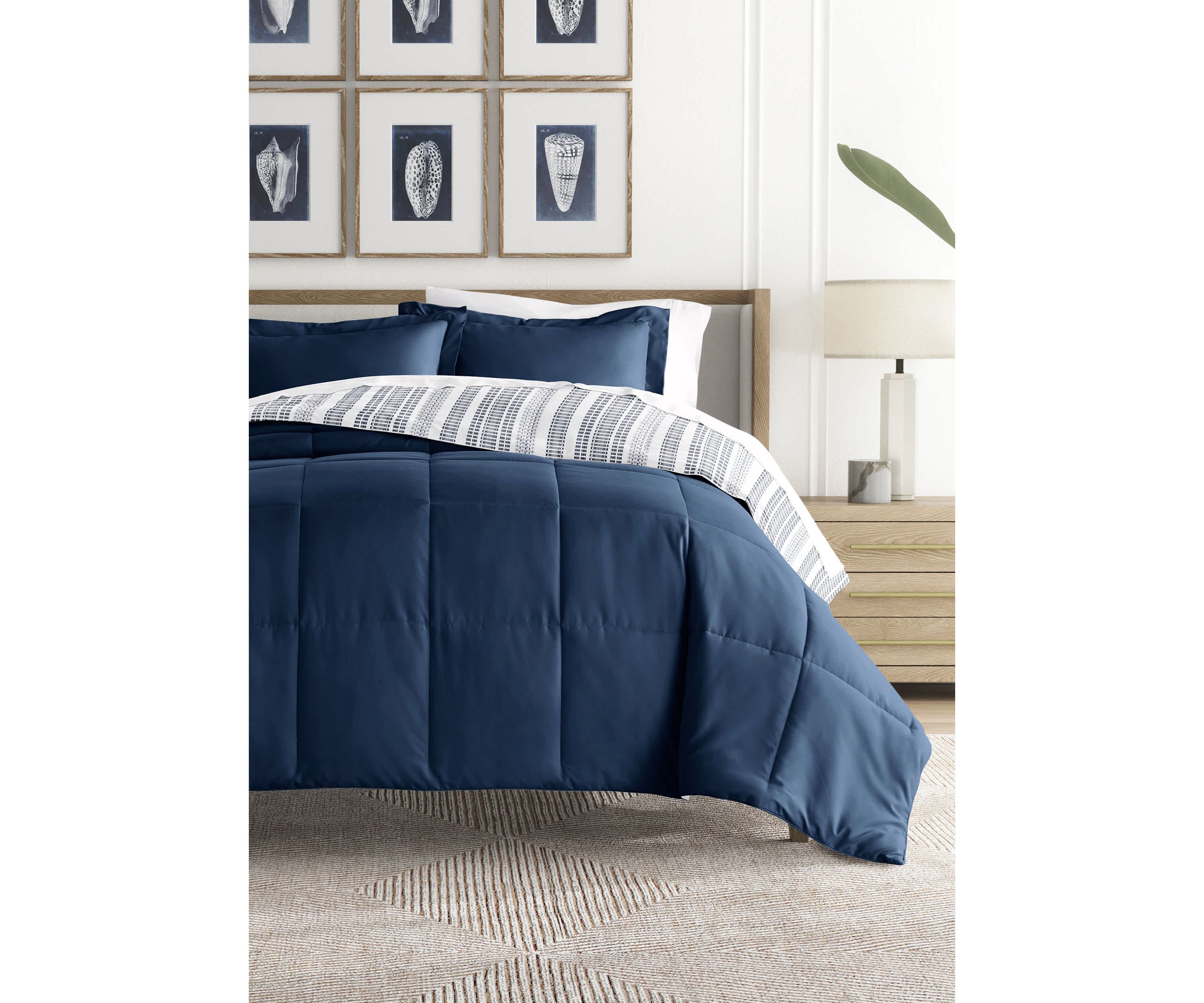 Reversible Farmhouse Dreams Patterned Ultra Soft Microfiber Down-Alternative Comforter Set