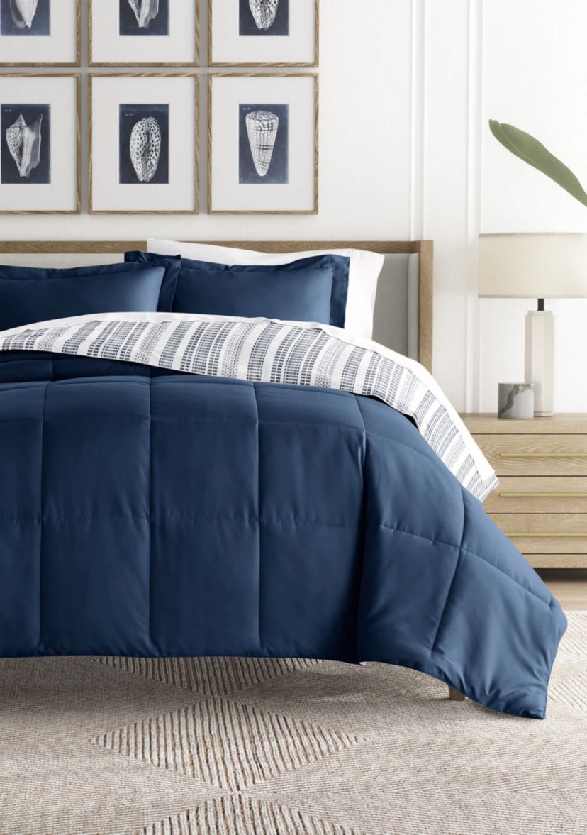 Reversible Farmhouse Dreams Patterned Ultra Soft Microfiber Down-Alternative Comforter Set