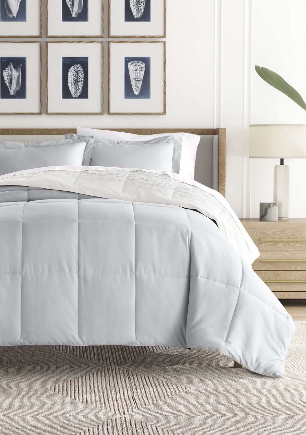 Reversible Ombre Grey Patterned Ultra Soft Microfiber Down-Alternative Comforter Set