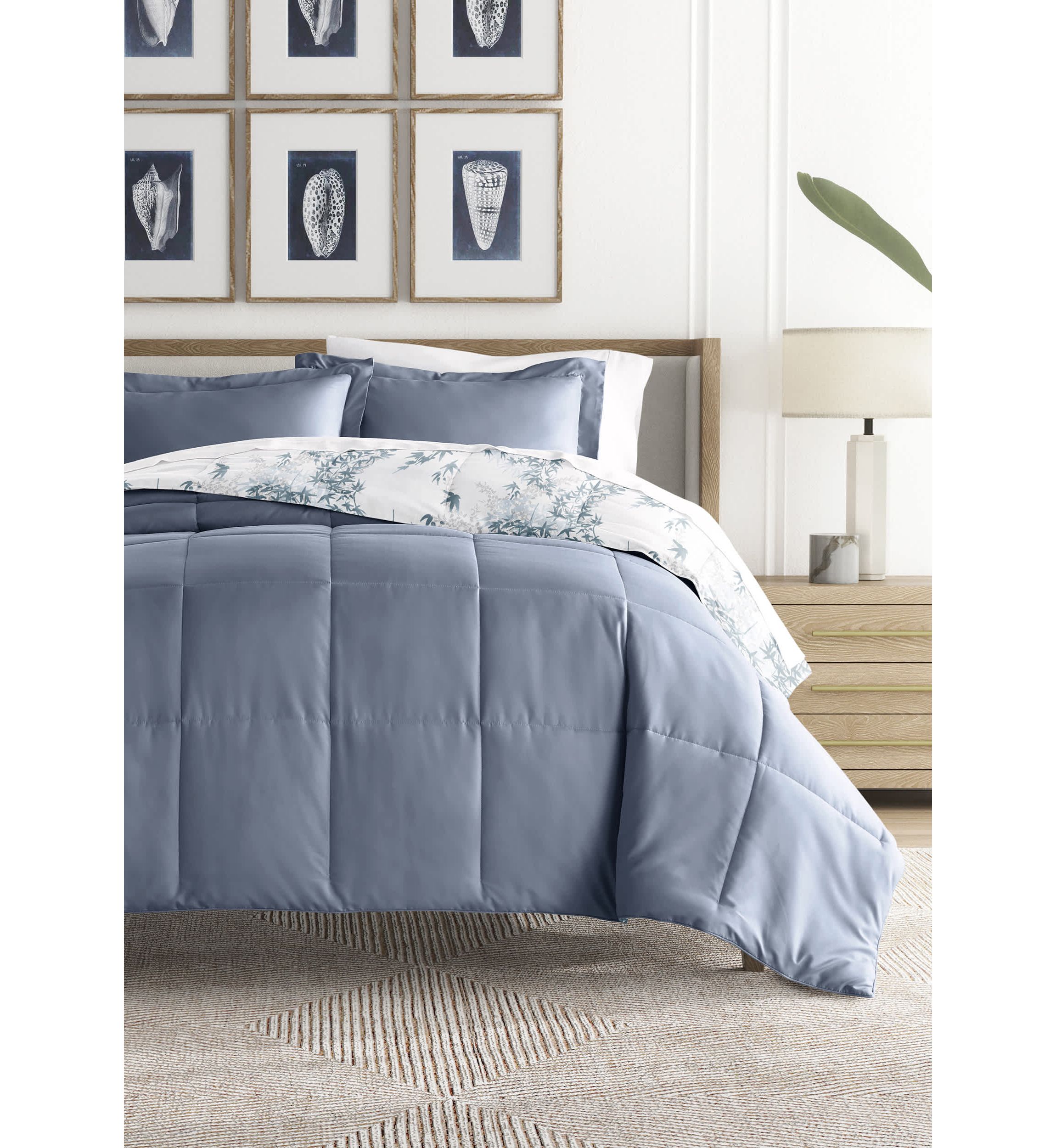 Reversible Bamboo Leaves Patterned Ultra Soft Microfiber Down-Alternative Comforter Set