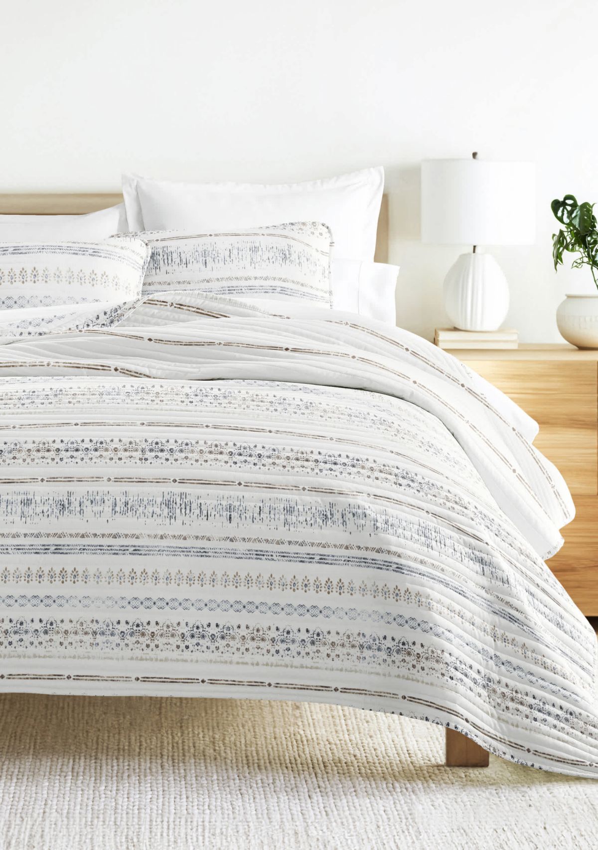 Quilt Coverlet Set All Season Patterned Reversible Microfiber Ultra Soft Bedding