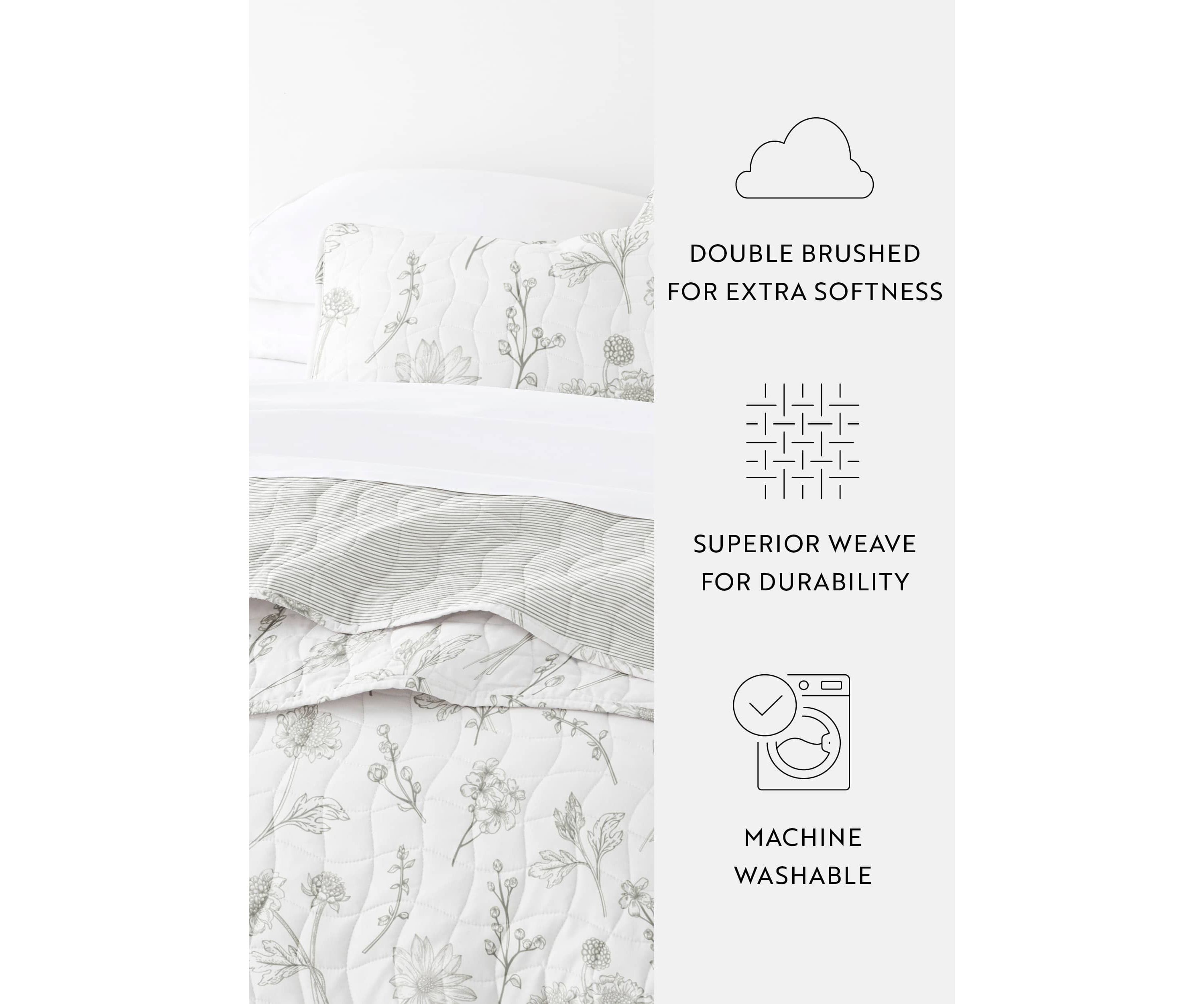 Ultra Soft Microfiber Reversible Blooming Daisy All Season Quilt Set with Shams