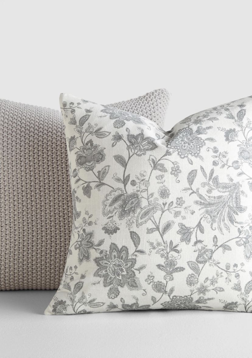 2-Pack Seed Stitch Knit Throw Pillows in Folk Leaves