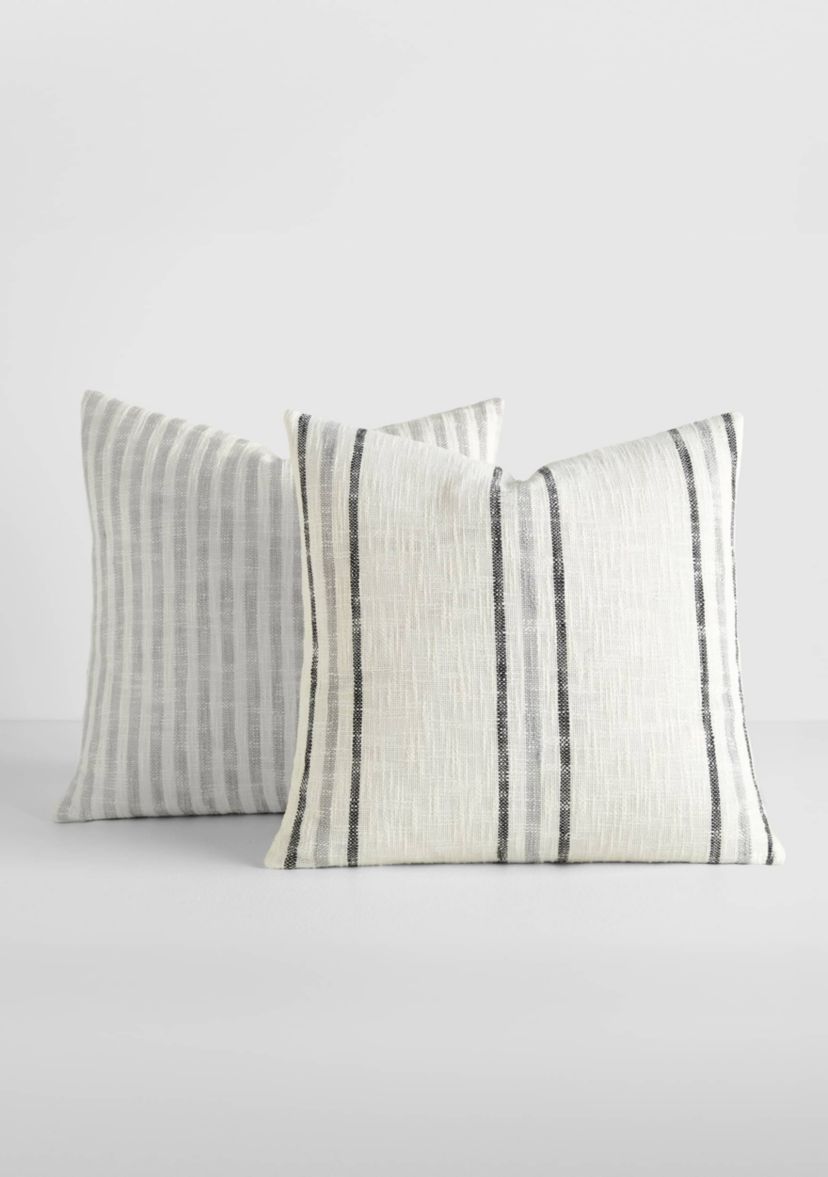 2-Pack Yarn-Dyed Throw Pillows in Framed Stripe / Bengal Stripe