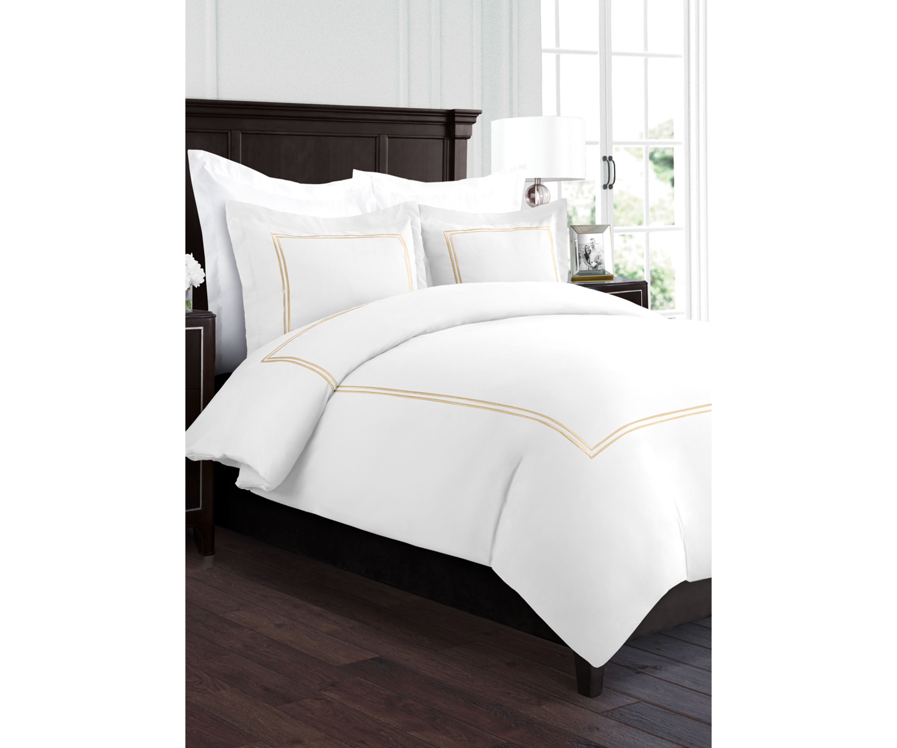 Beckham Hotel Collection Embroidered 3 Piece Duvet Cover Set