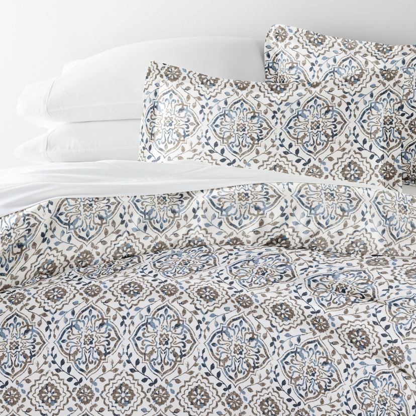 Duvet Cover Set Patterned Microfiber Ultra Soft Bedding in Oasis