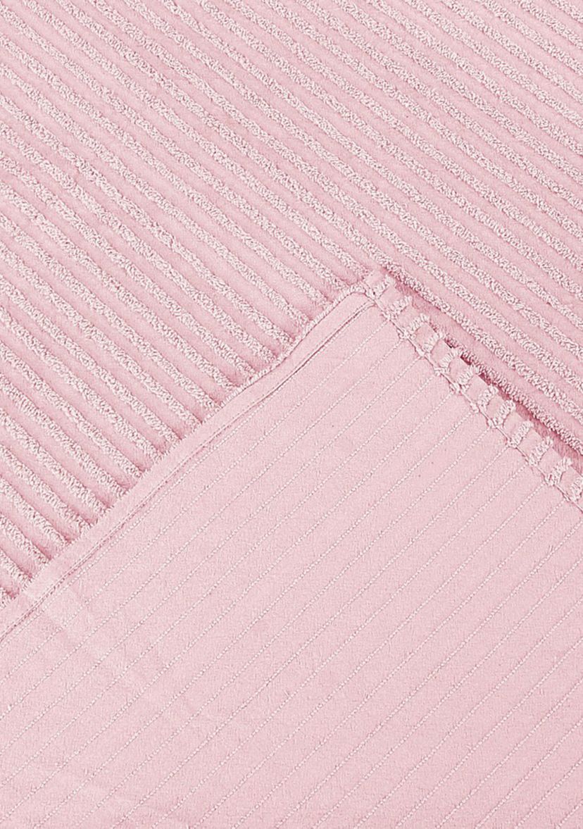 Jullian Collection Bedspread Set with Shams