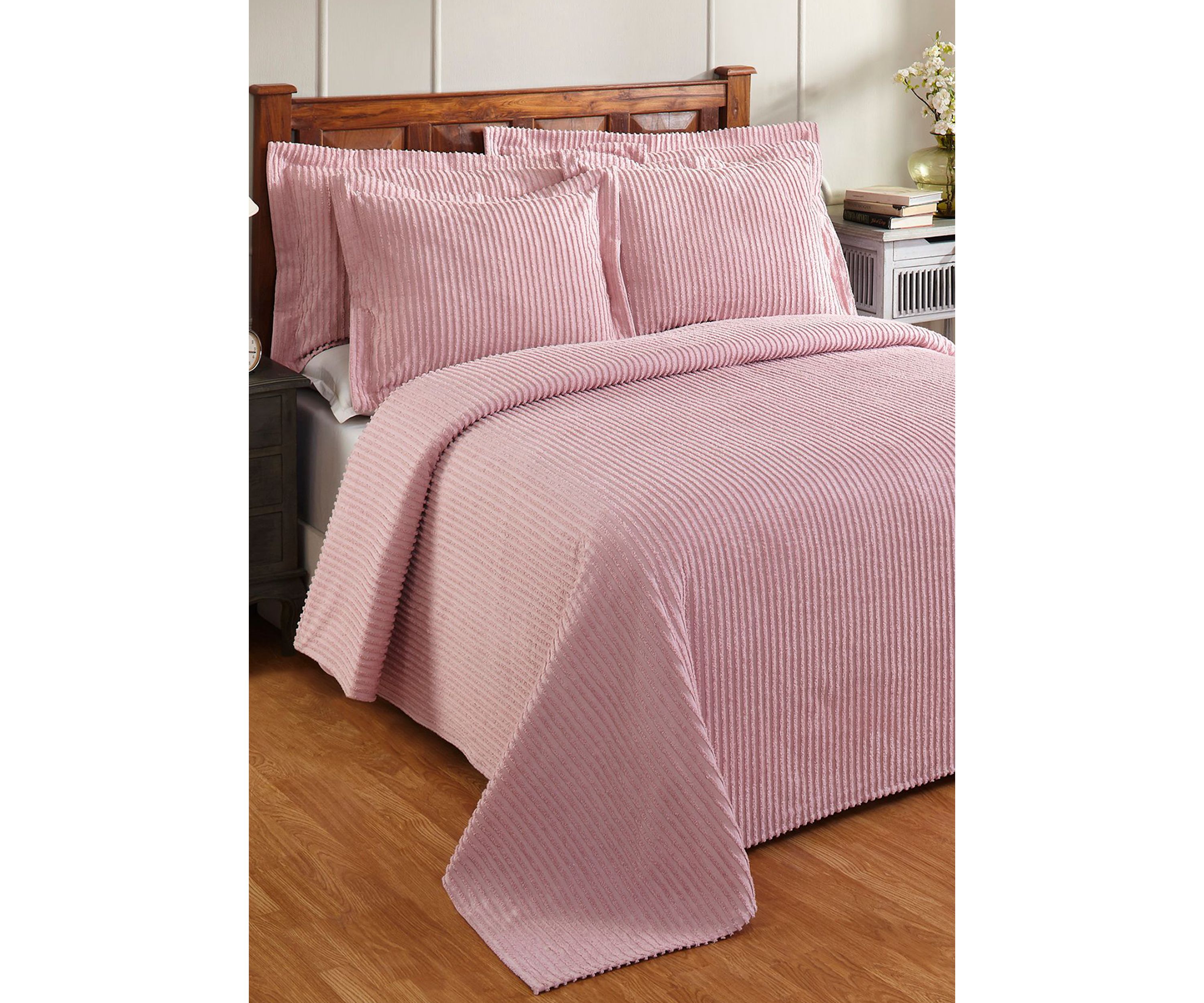 Jullian Collection Bedspread Set with Shams