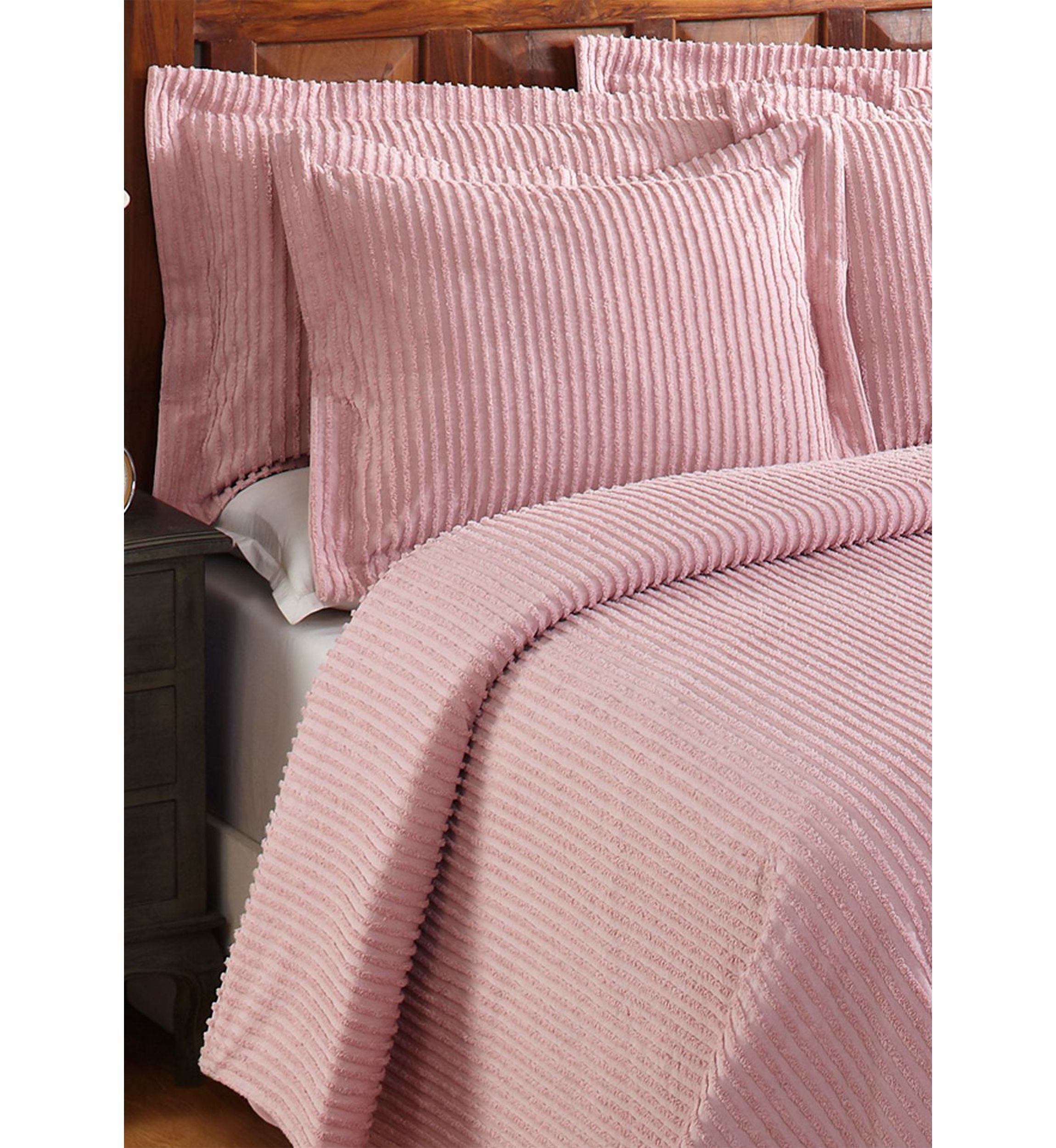 Jullian Collection Bedspread Set with Shams
