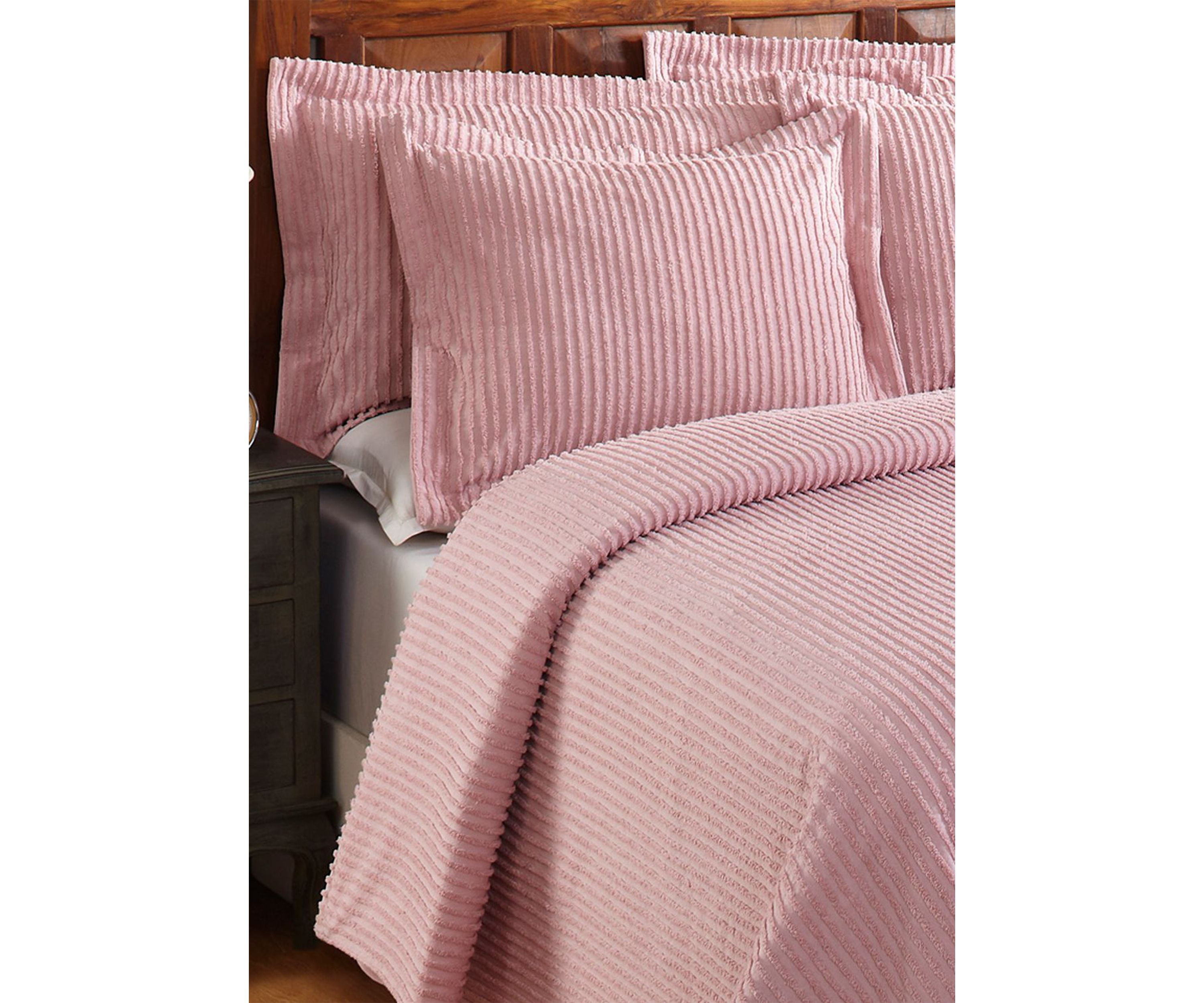 Jullian Collection Bedspread Set with Shams