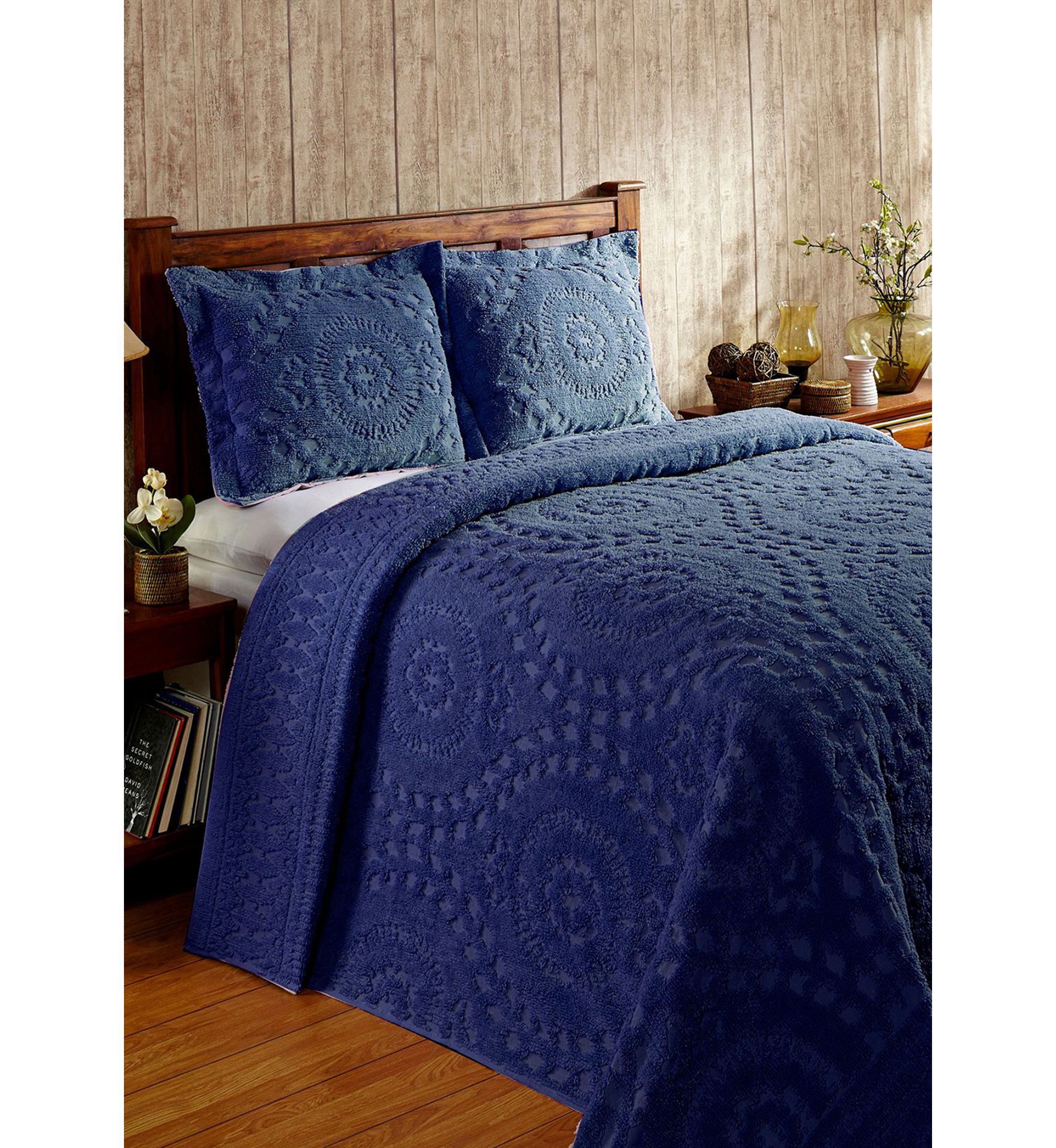 Rio Collection Bedspread Set with Shams