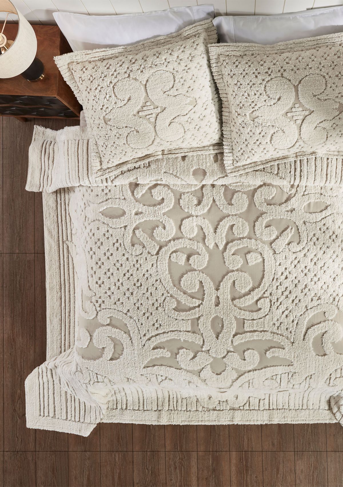 Serenity Collection Bedspread Set with Shams